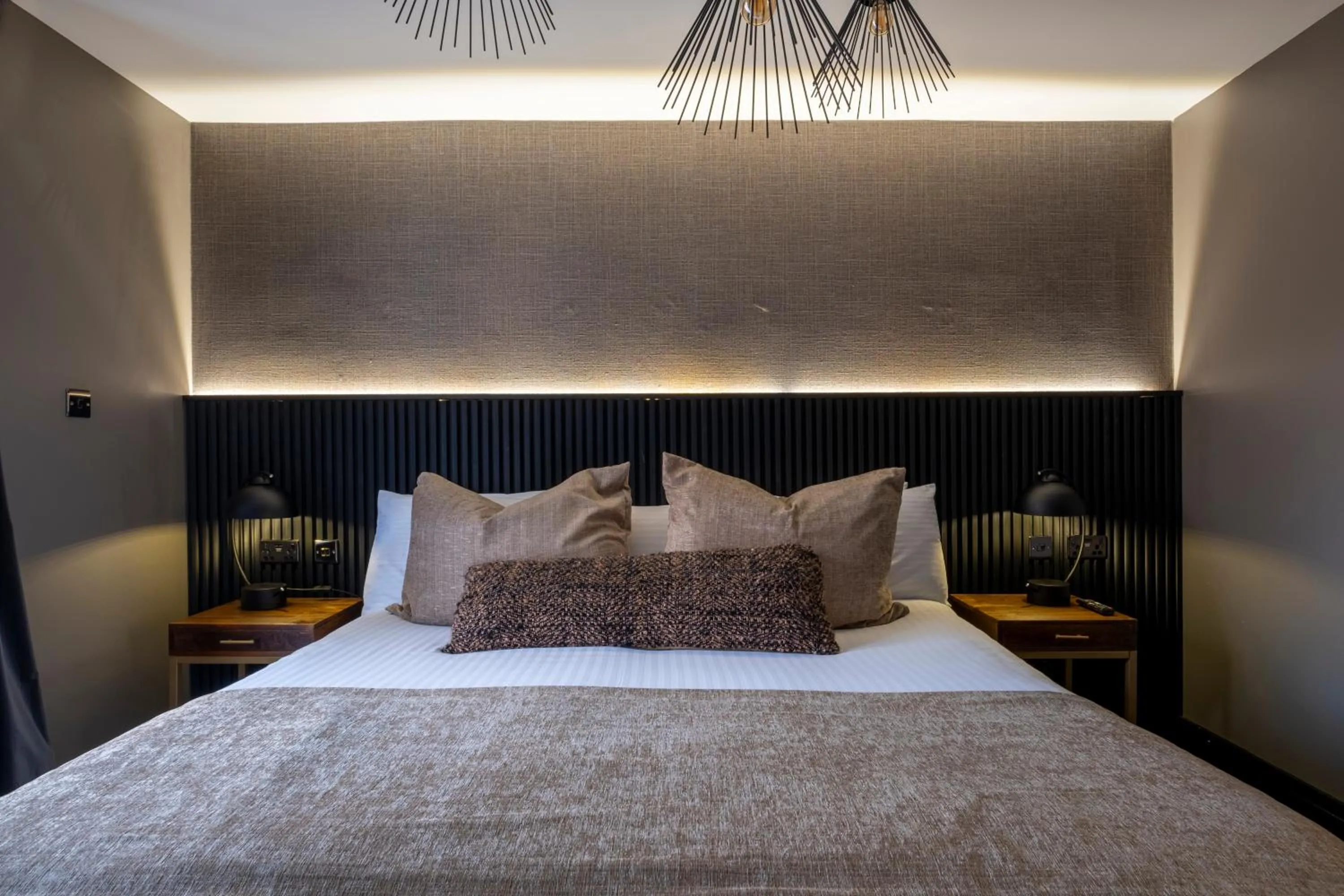 Bed in Derwent Manor Boutique Hotel