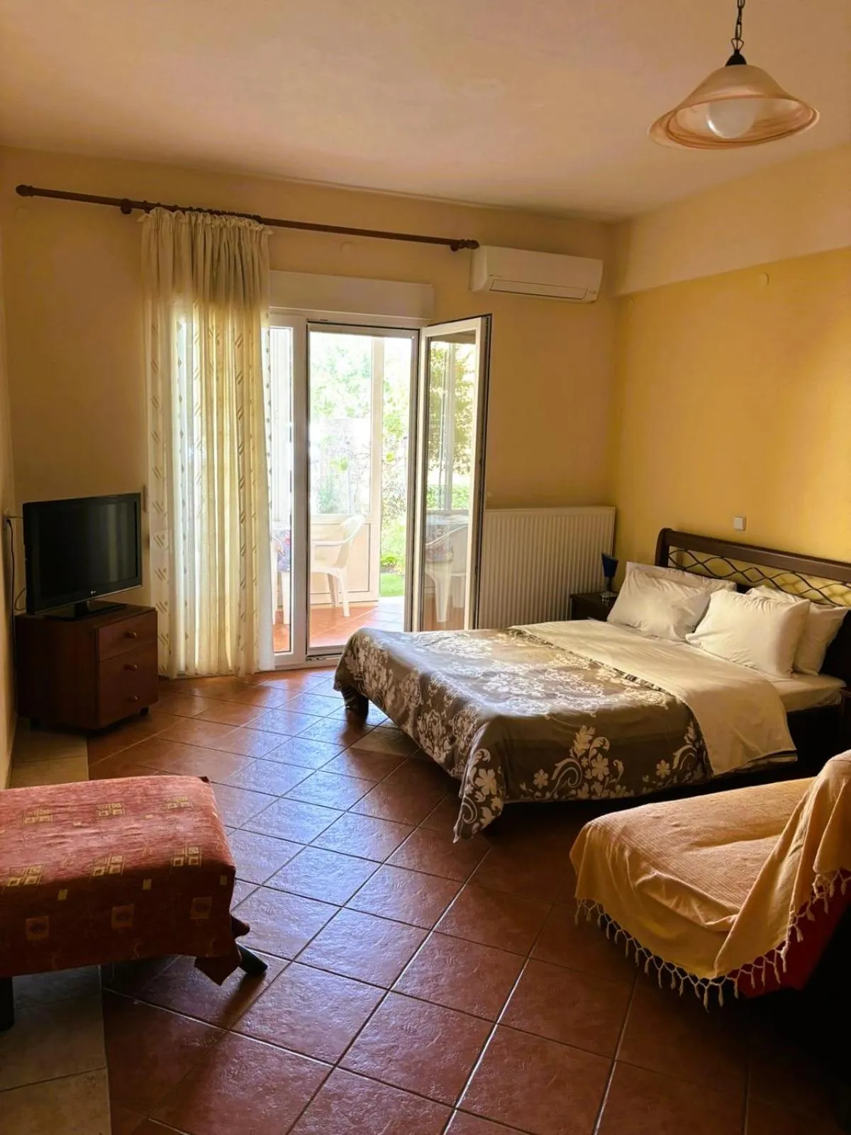 Bed in HotelApart Filoxenia