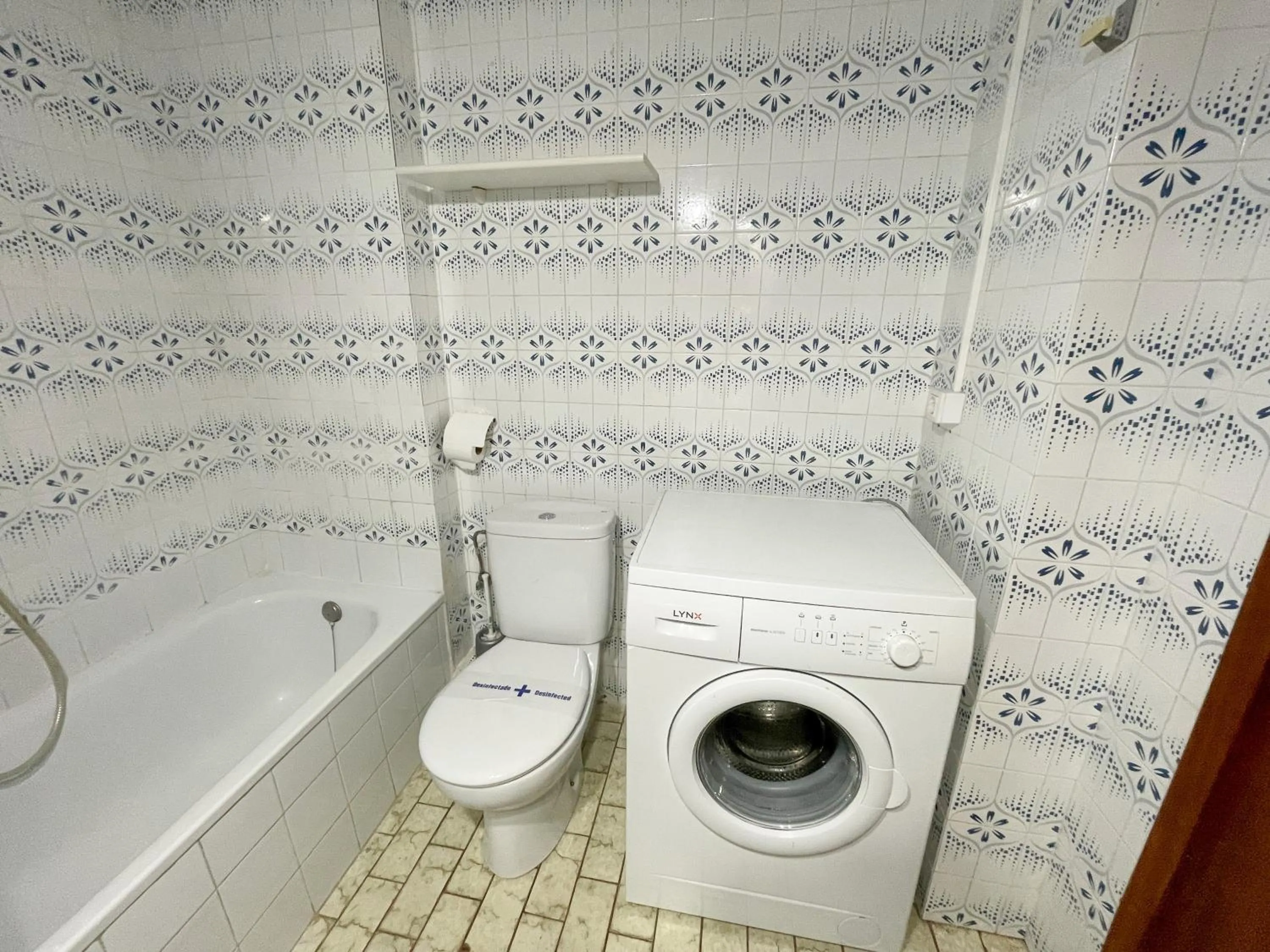 Bathroom in Apartamentos Voramar Peñíscola 3000