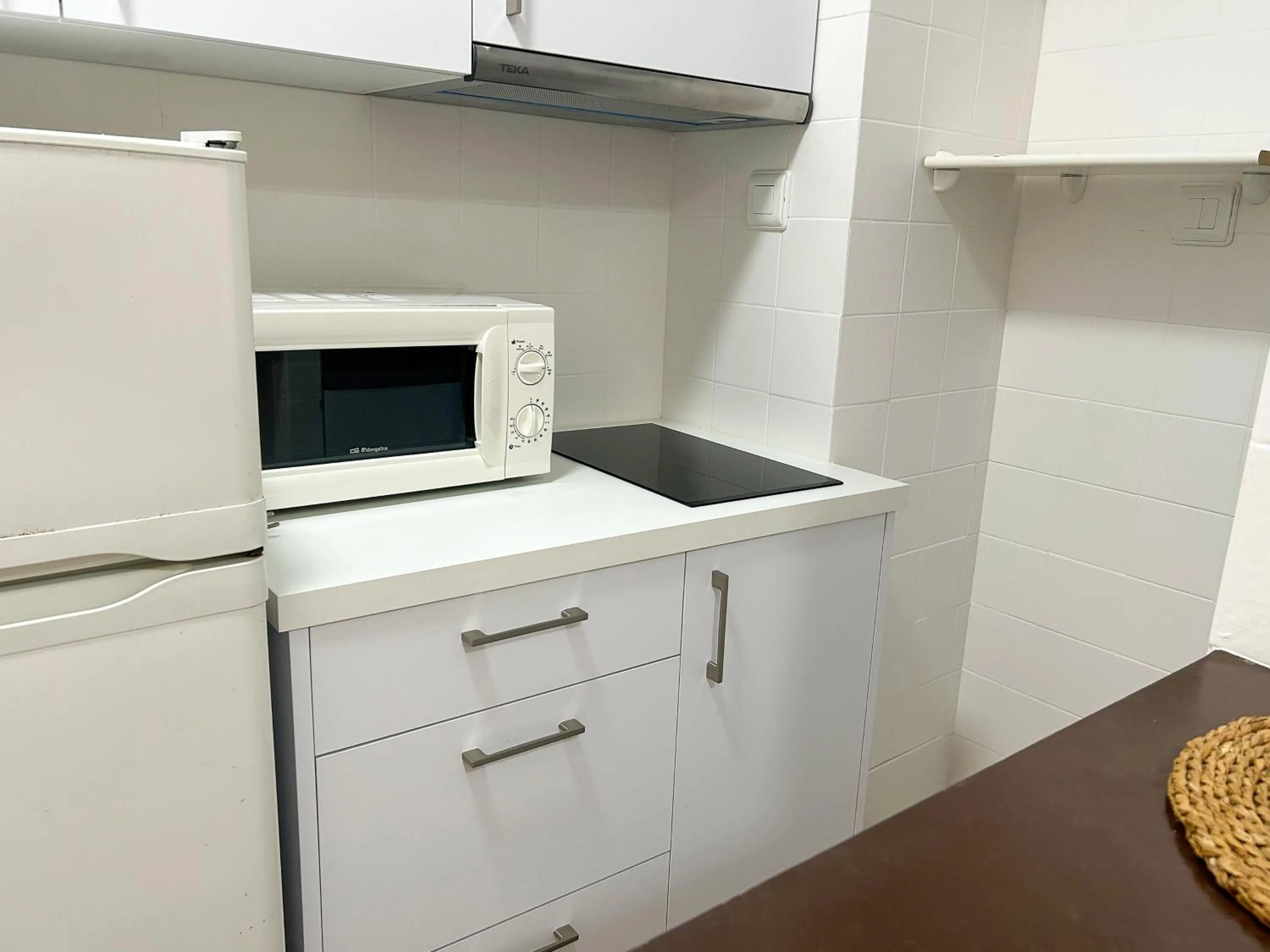 kitchen in Apartamentos Voramar Peñíscola 3000