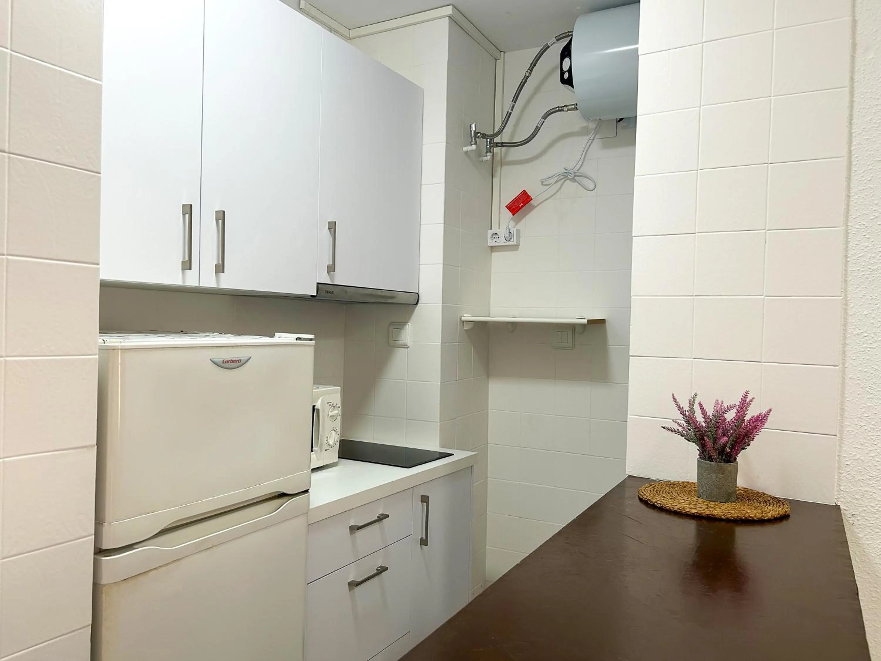 kitchen in Apartamentos Voramar Peñíscola 3000