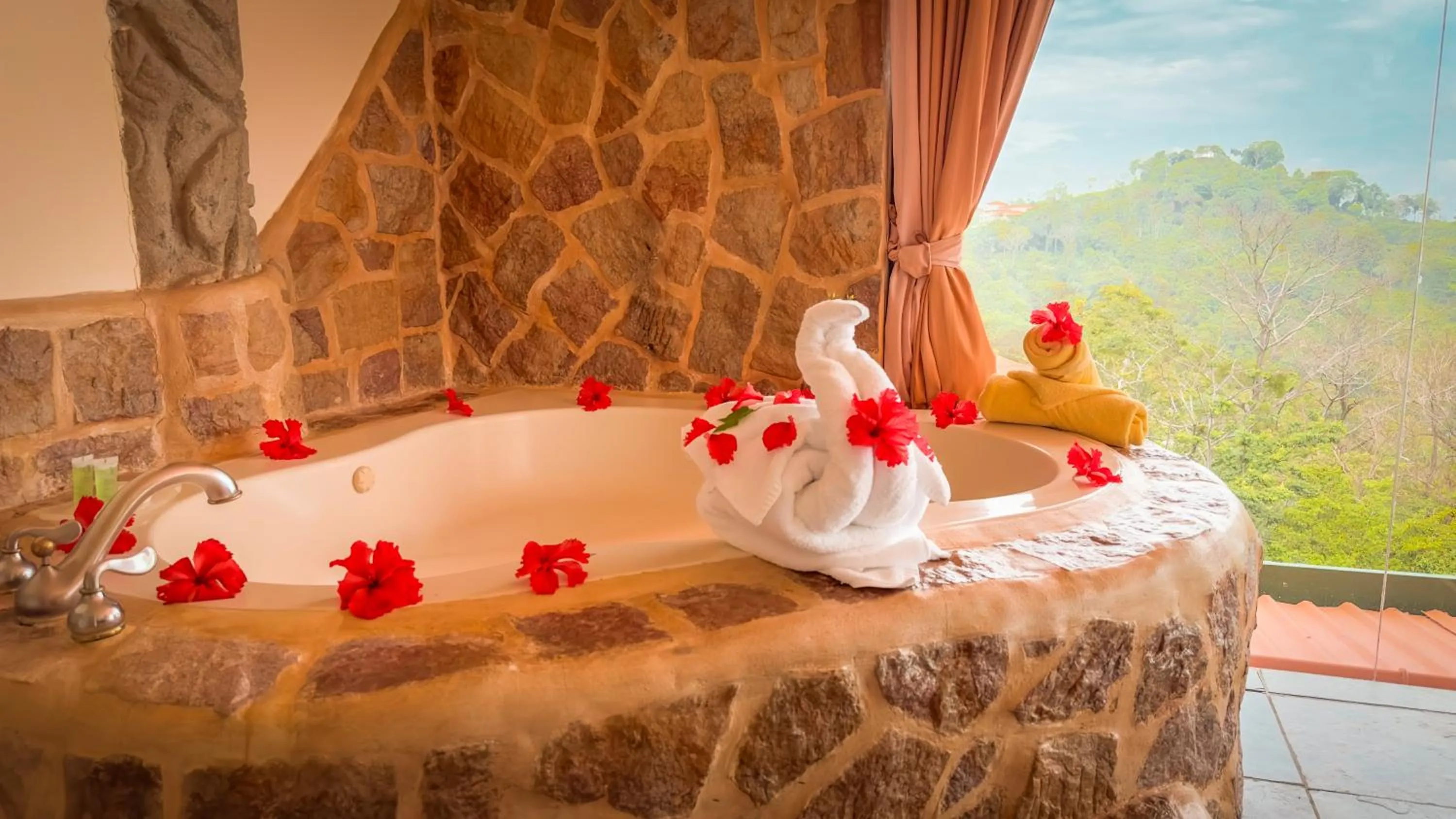 Bathroom in Issimo Suites (Adults Only)