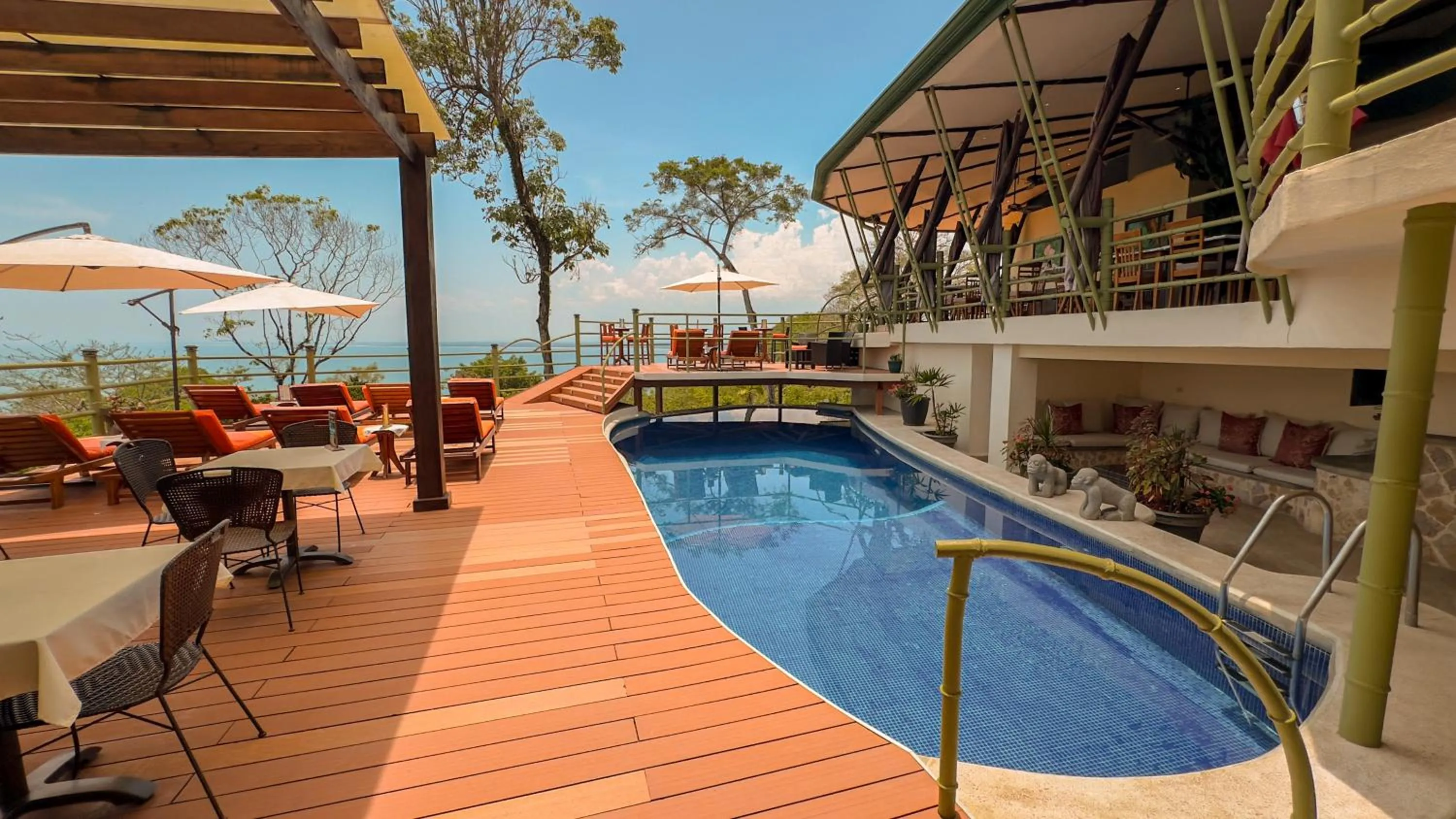 Day in Issimo Suites (Adults Only)