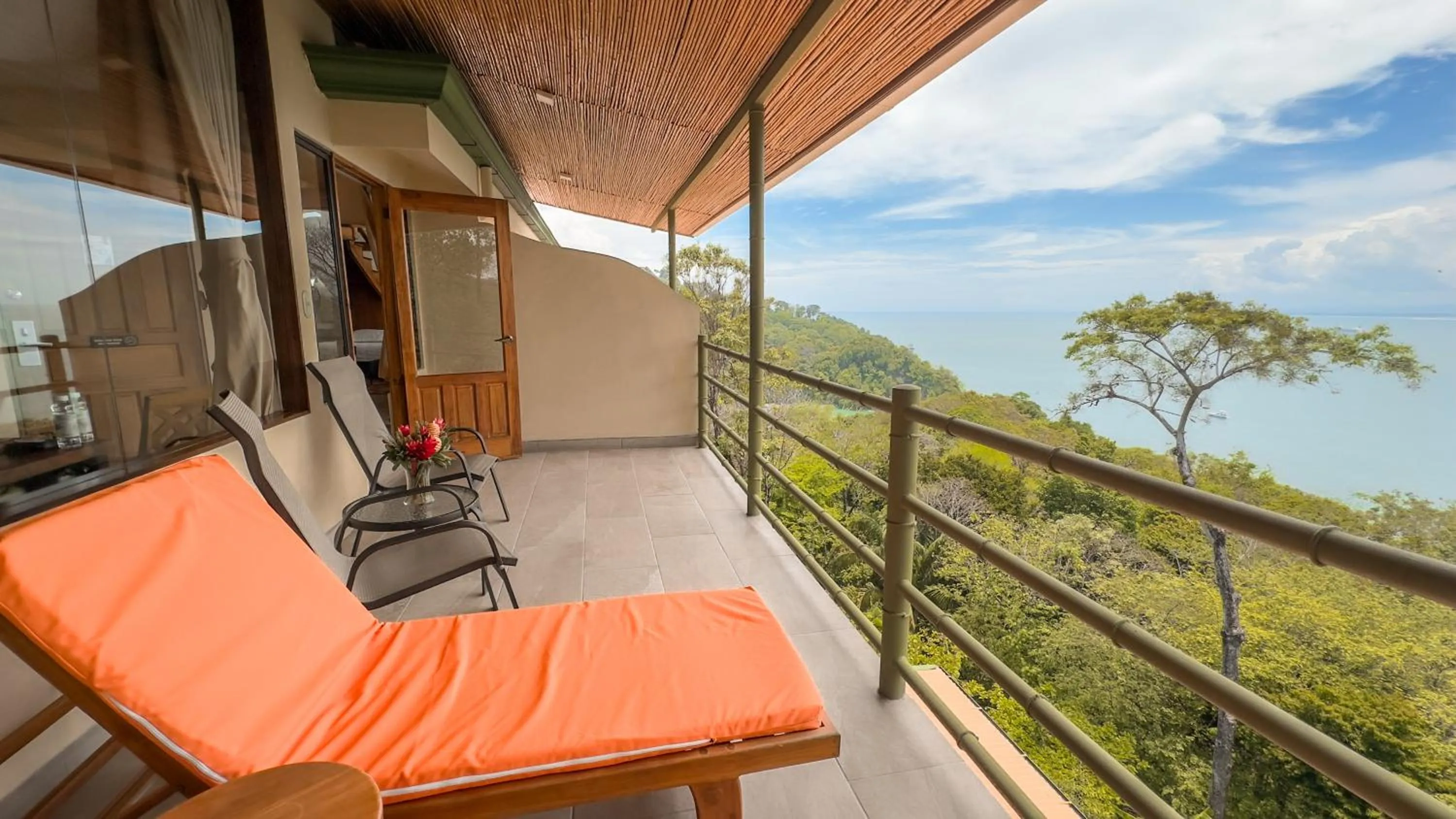 Balcony/Terrace in Issimo Suites (Adults Only)