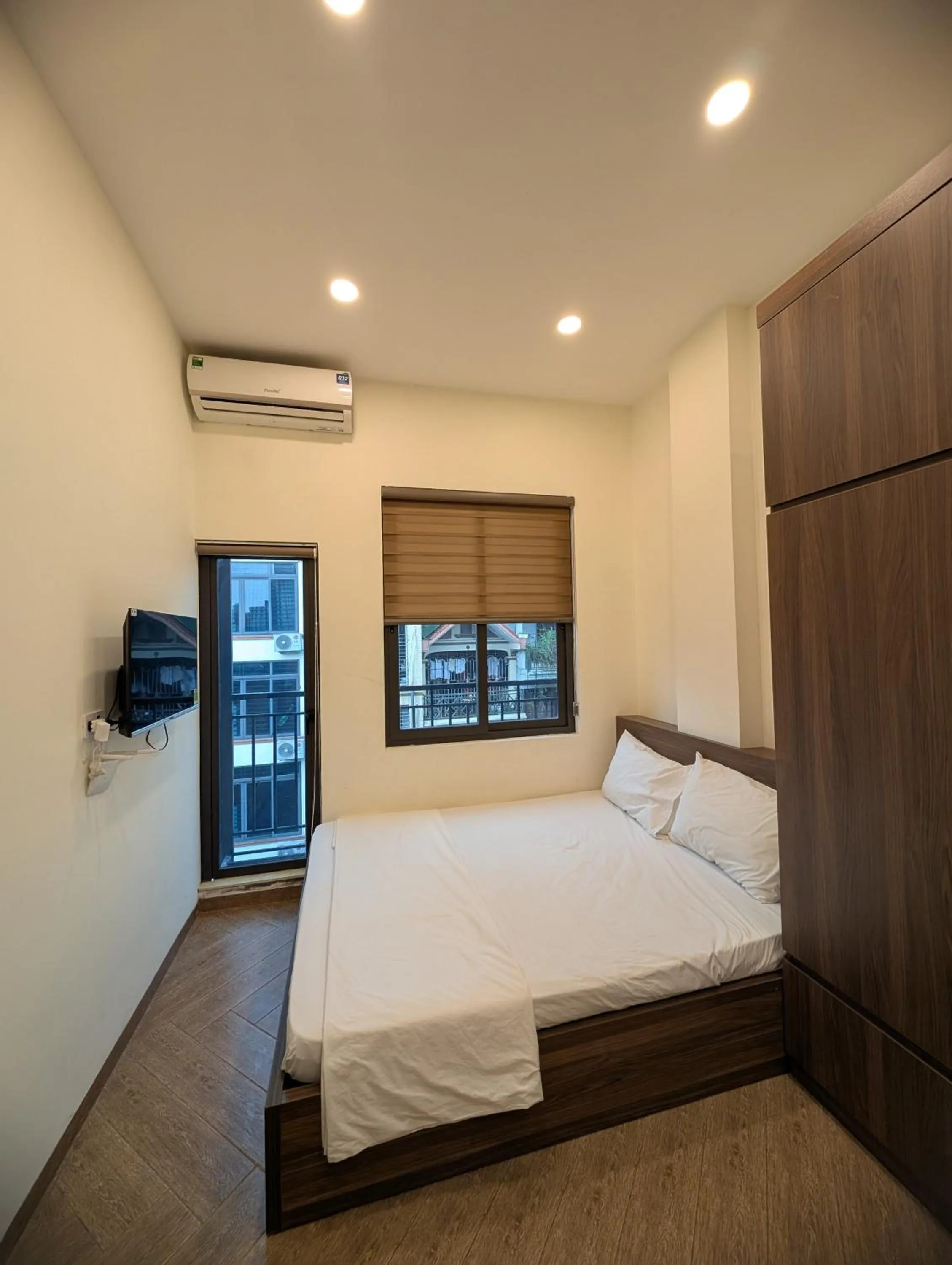 Bed in Era Apartment 158 Nguyen Khanh Toan