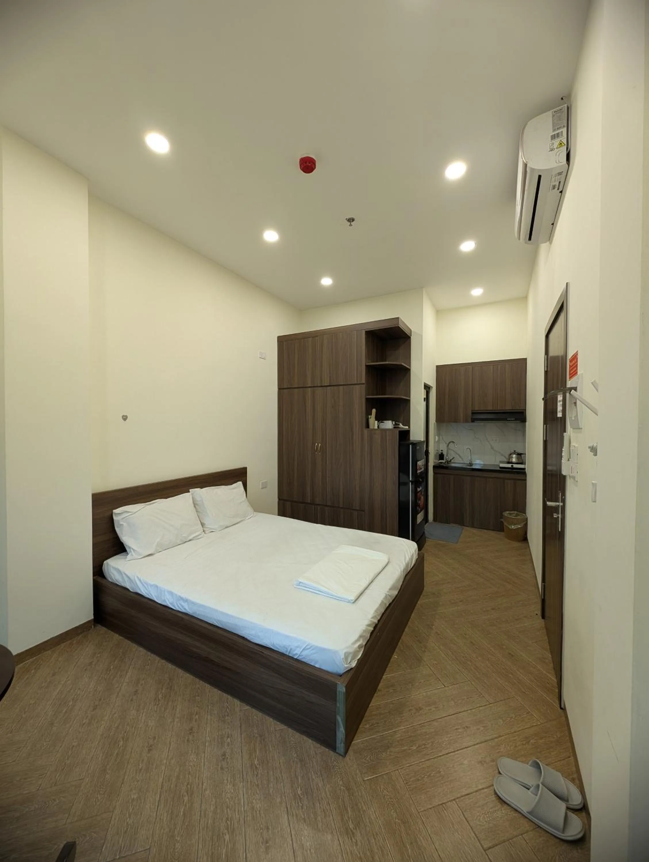 Bed in Era Apartment 158 Nguyen Khanh Toan