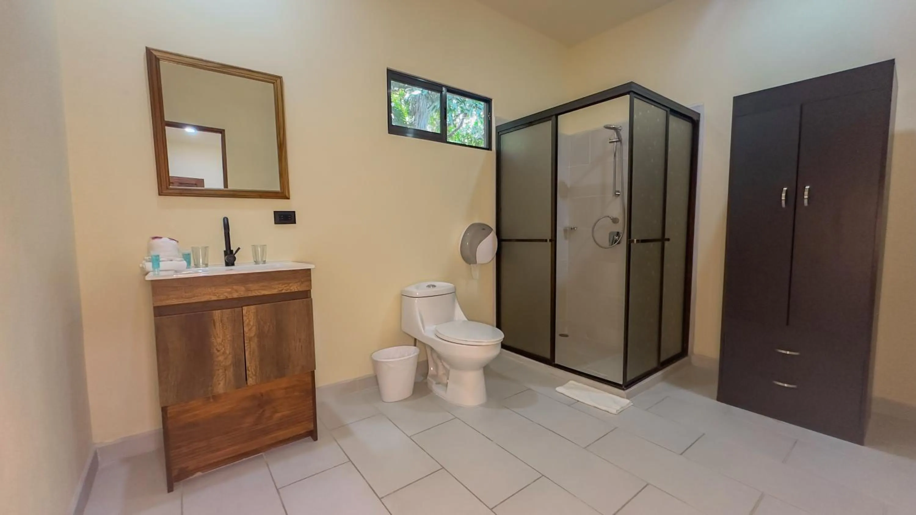 Bathroom in Tabulia Tree Hotel and Villas