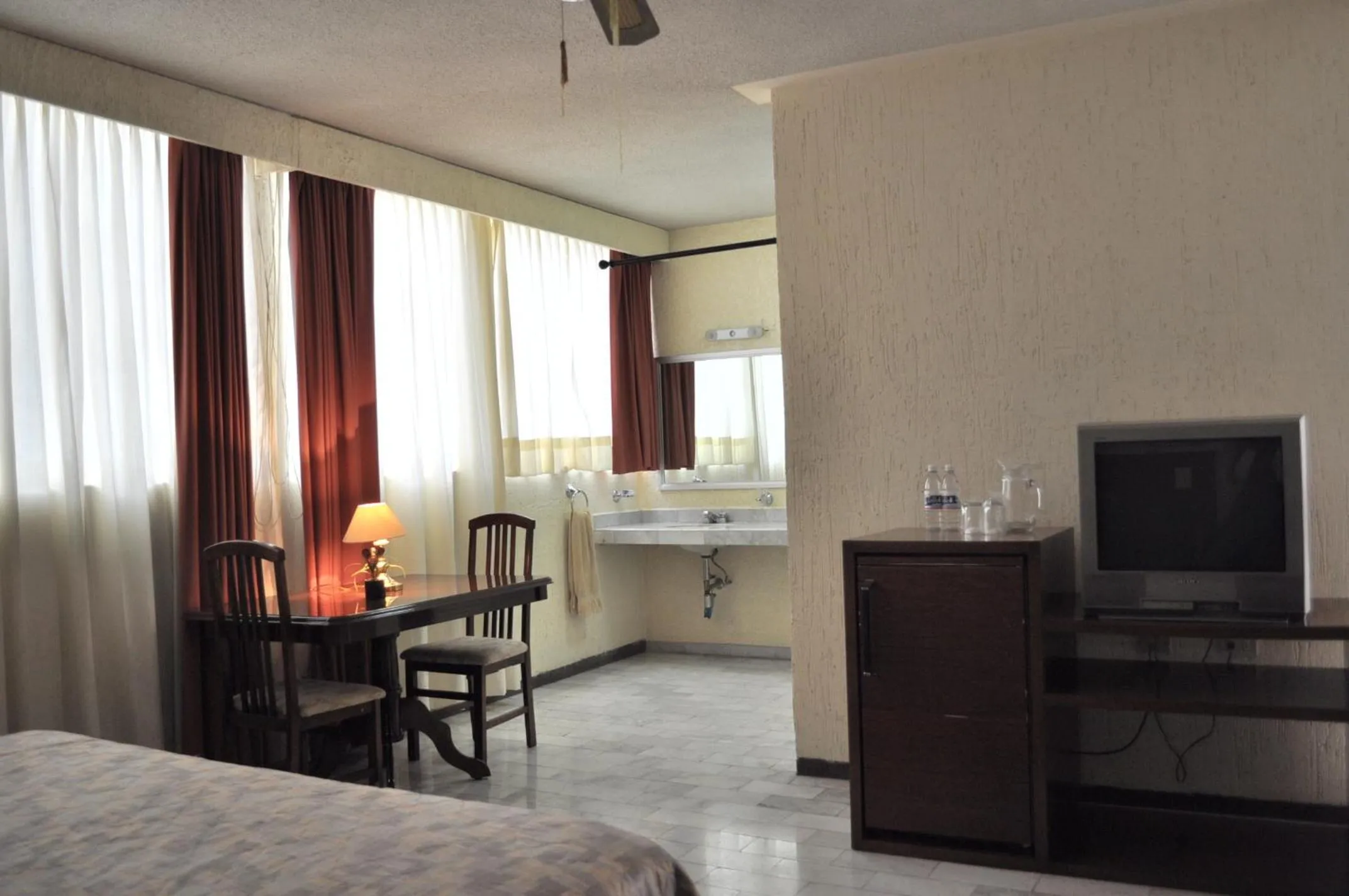 View (from property/room), Bed in Hotel Flamingo Kristal