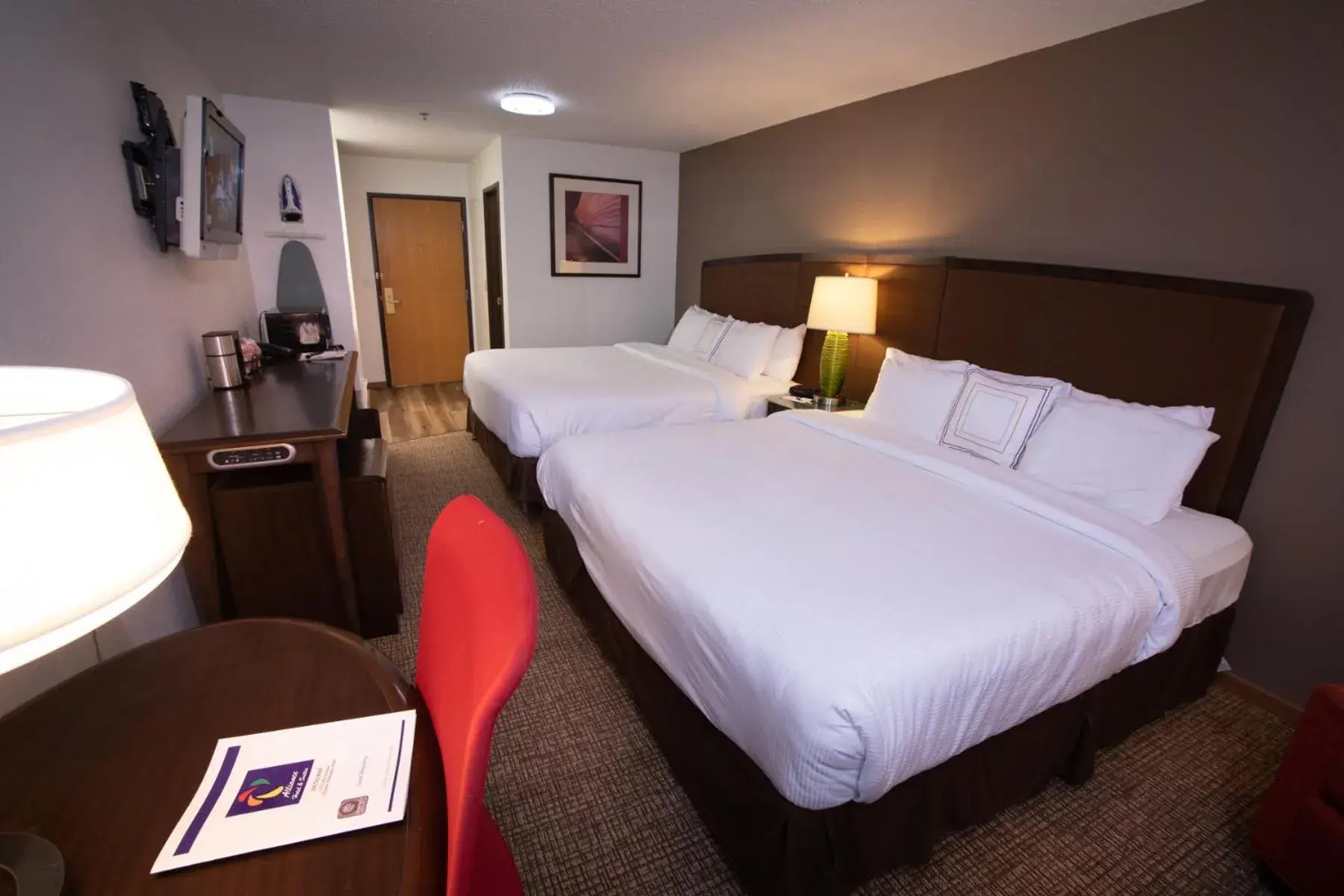 Double Room with Two Double Beds - Non-Smoking in Alliance Hotel & Suites, a Howard Johnson by Wyndham Double Room with Two Double Beds - Non-Smoking in Alliance Hotel & Suites, a Howard Johnson by Wyndham