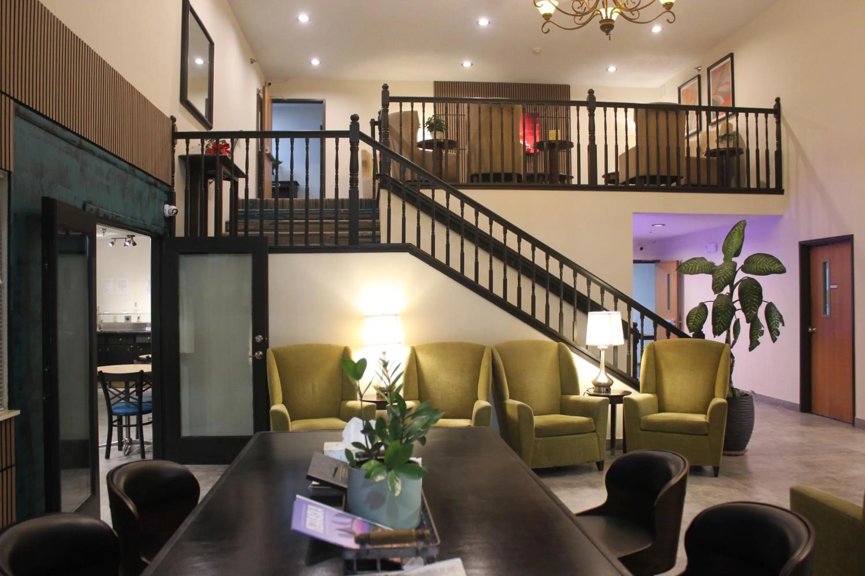 Lobby or reception in Alliance Hotel & Suites, a Howard Johnson by Wyndham