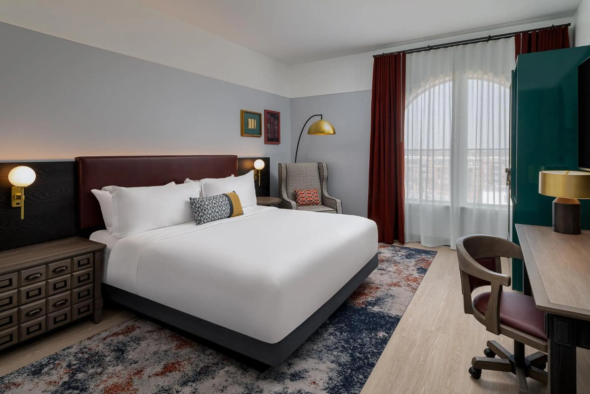 Photo of the whole room, Bed in Hotel Indigo West Chester - Downtown by IHG