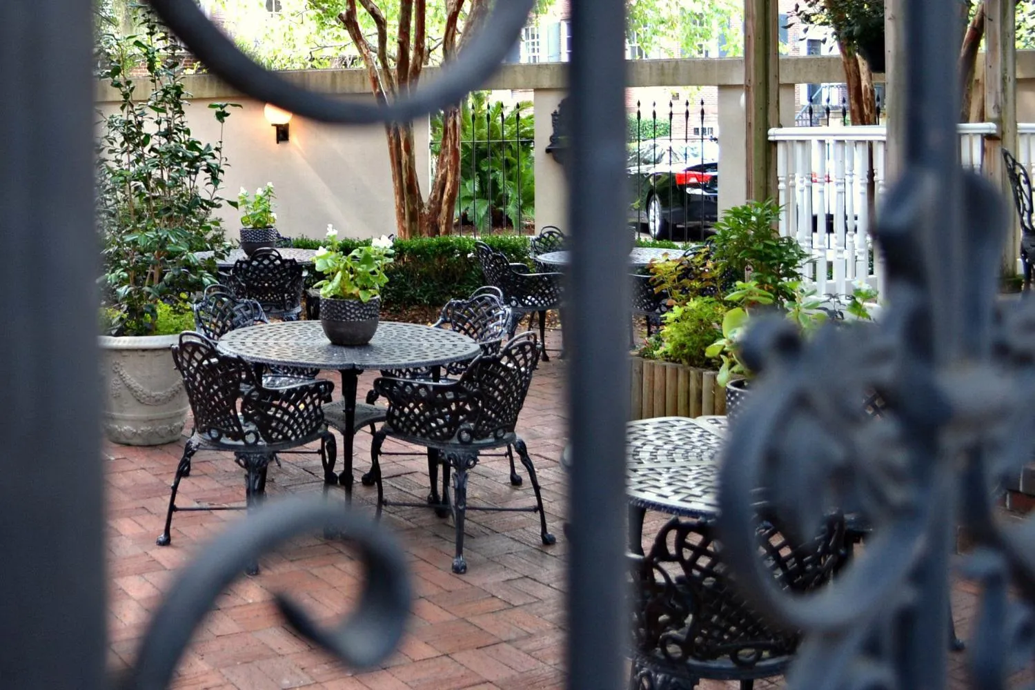 Garden view in The Presidents' Quarters Inn