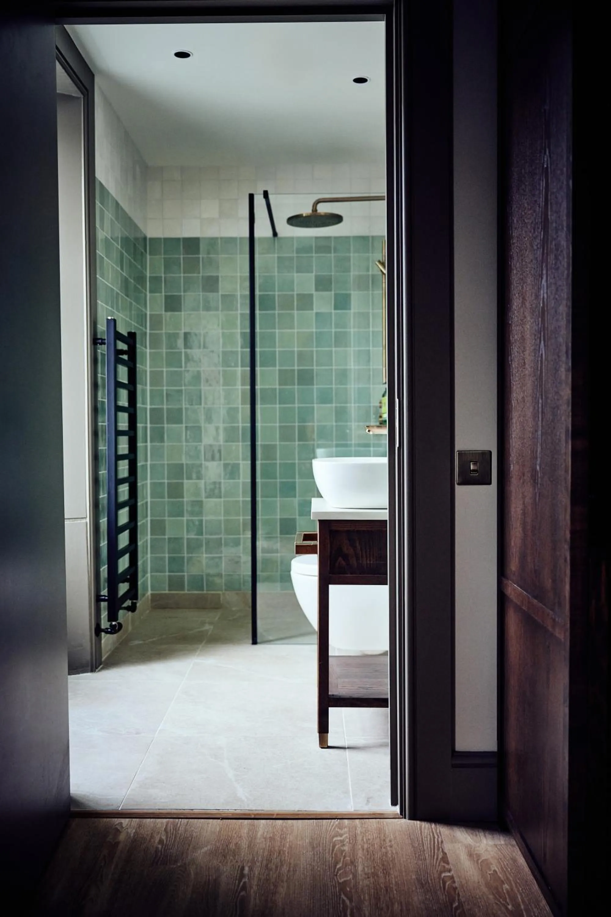 Shower in The Leddie Hotel