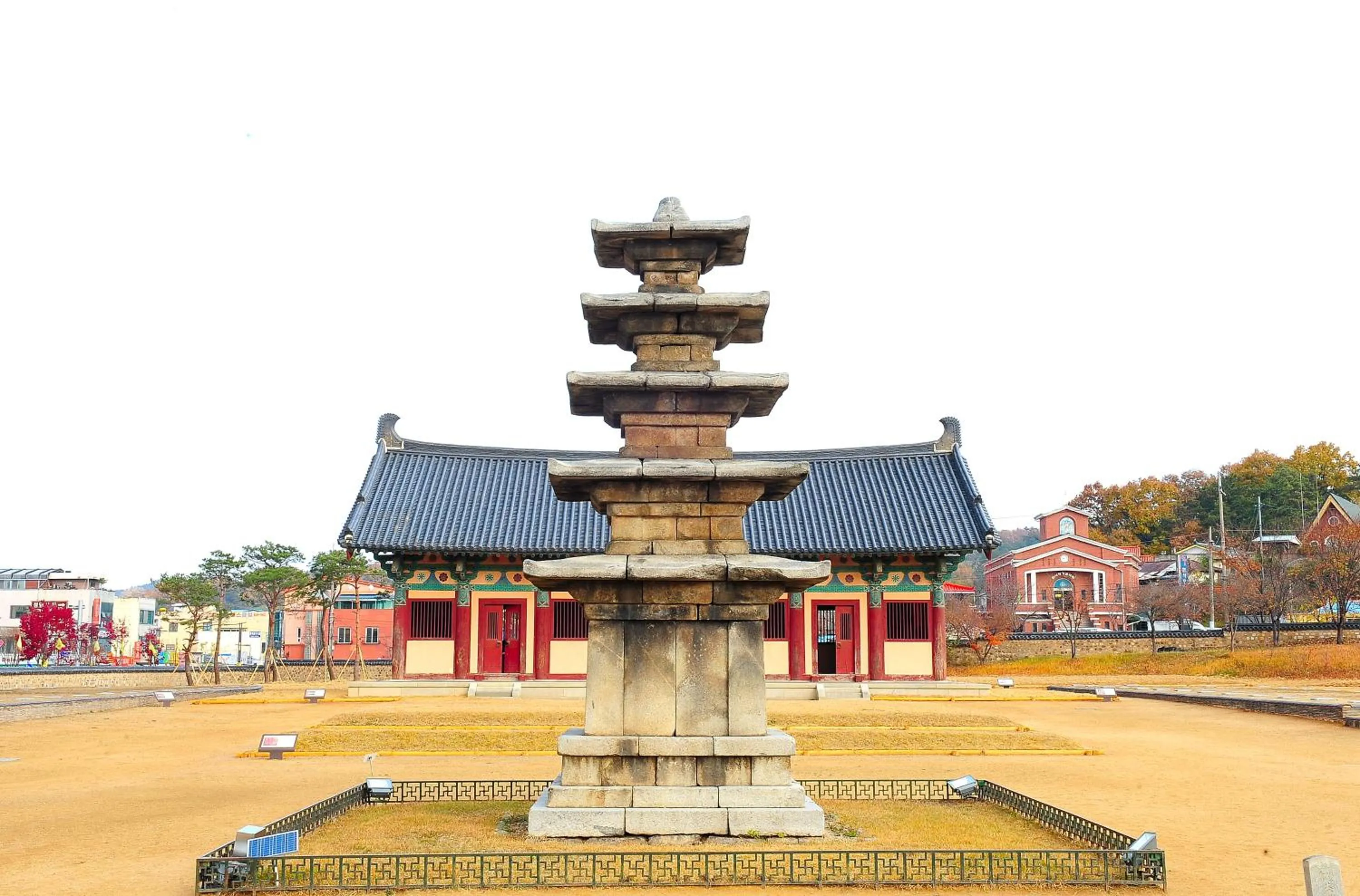 Area and facilities in Lotte Buyeo Resort