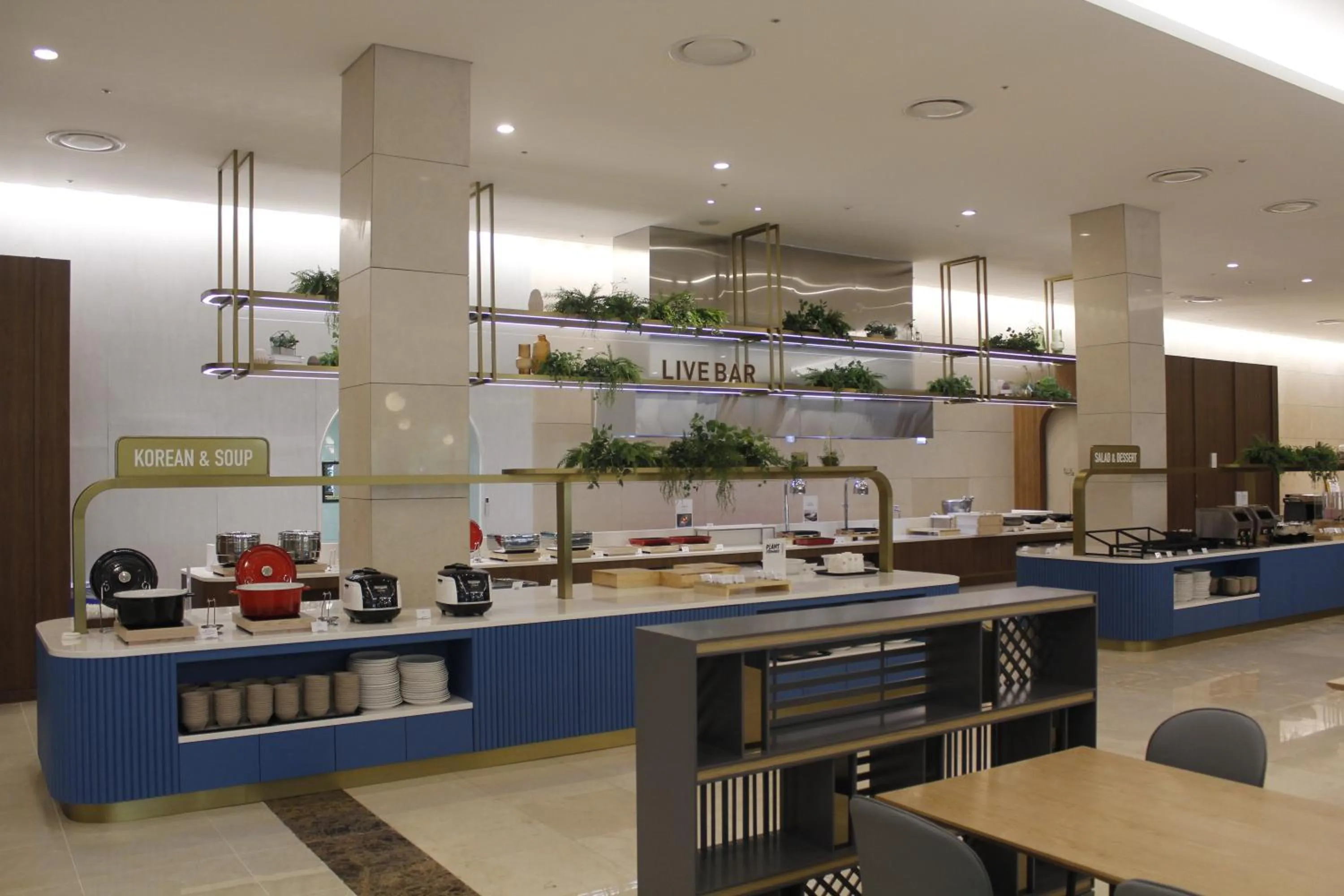 Buffet breakfast in Lotte Buyeo Resort