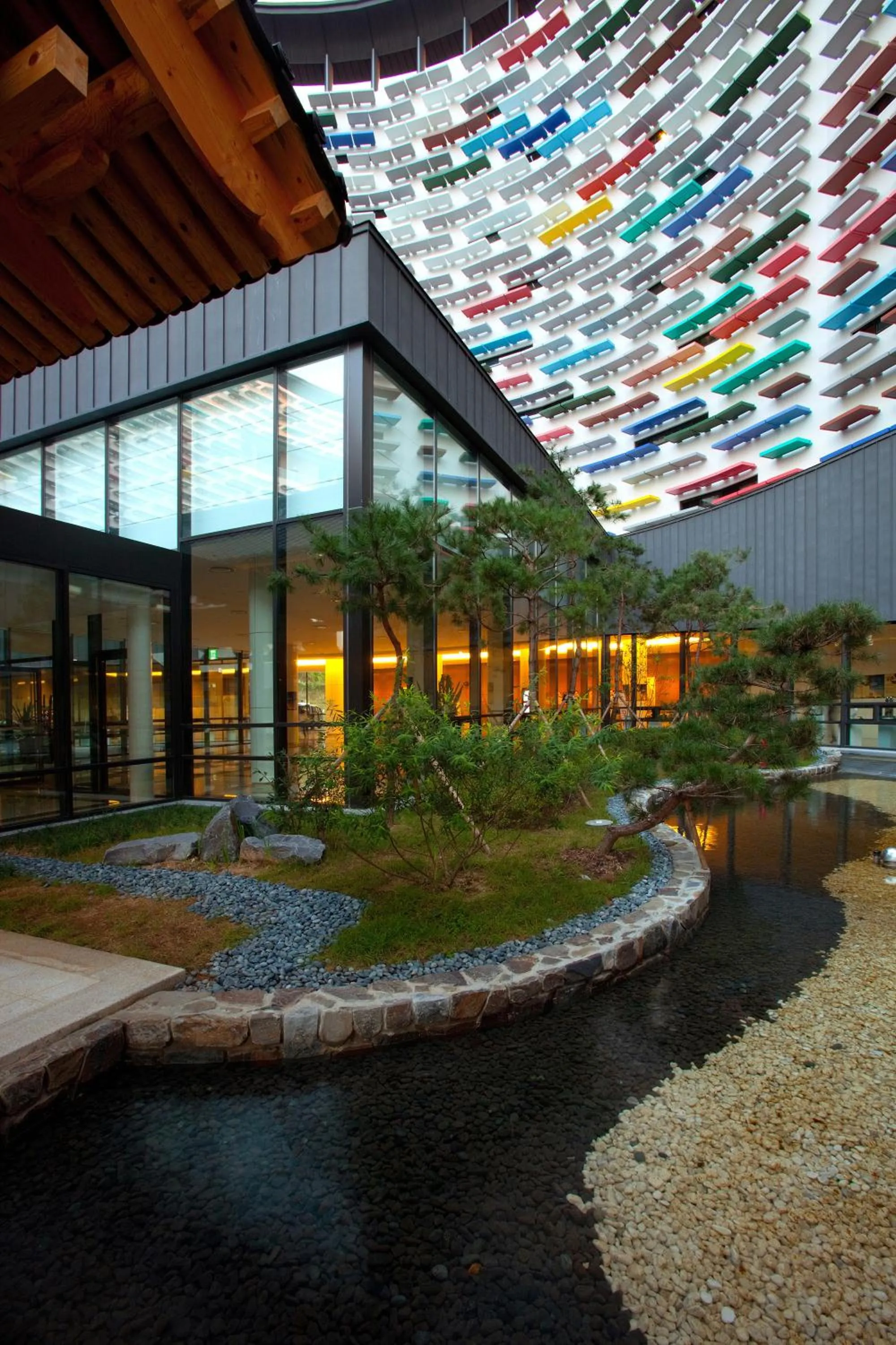 Facade/entrance in Lotte Buyeo Resort