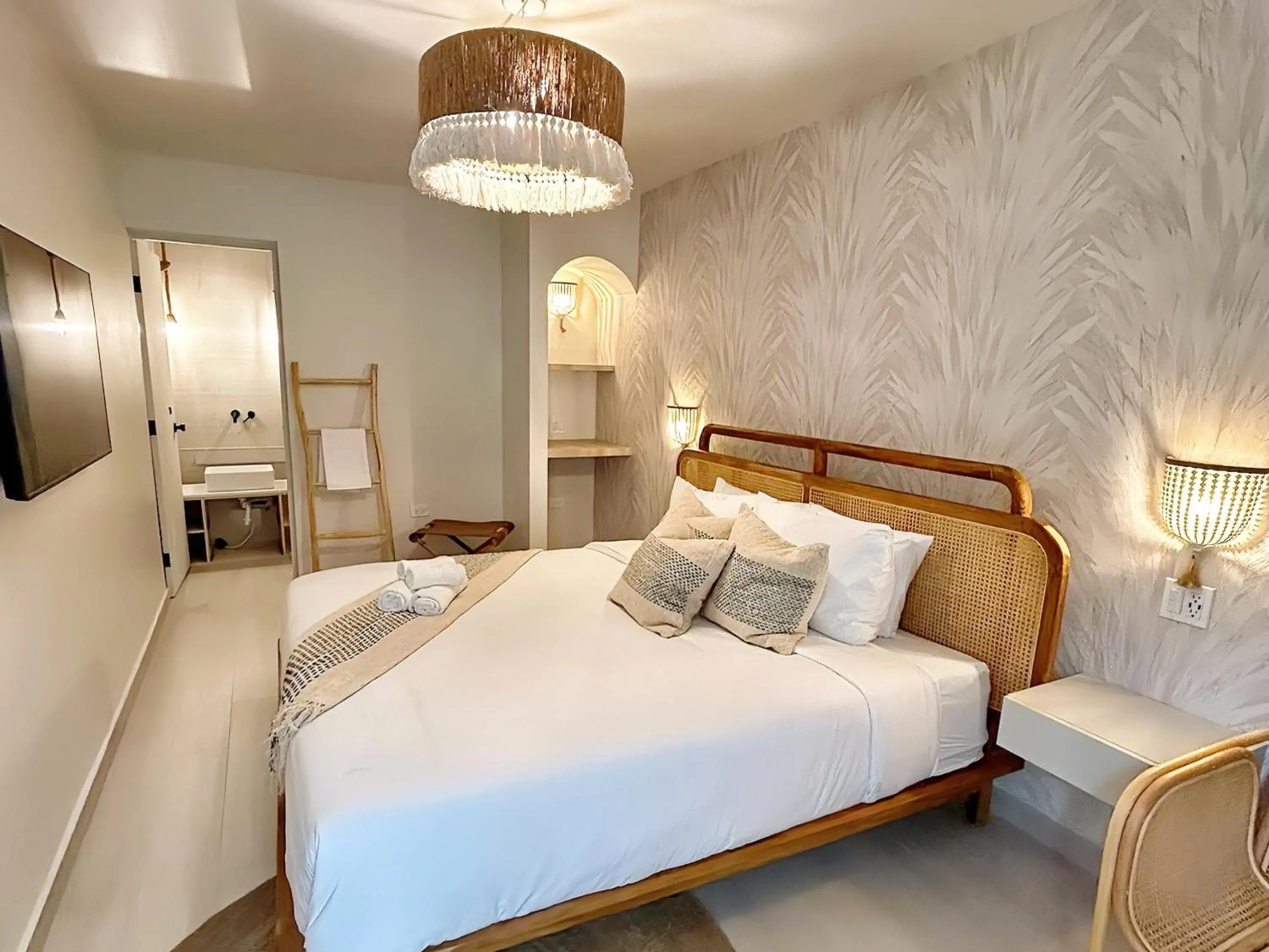 Decorative detail, Bed in Bali Hotel Adults Only Isla Verde, a Trademark by Wyndham