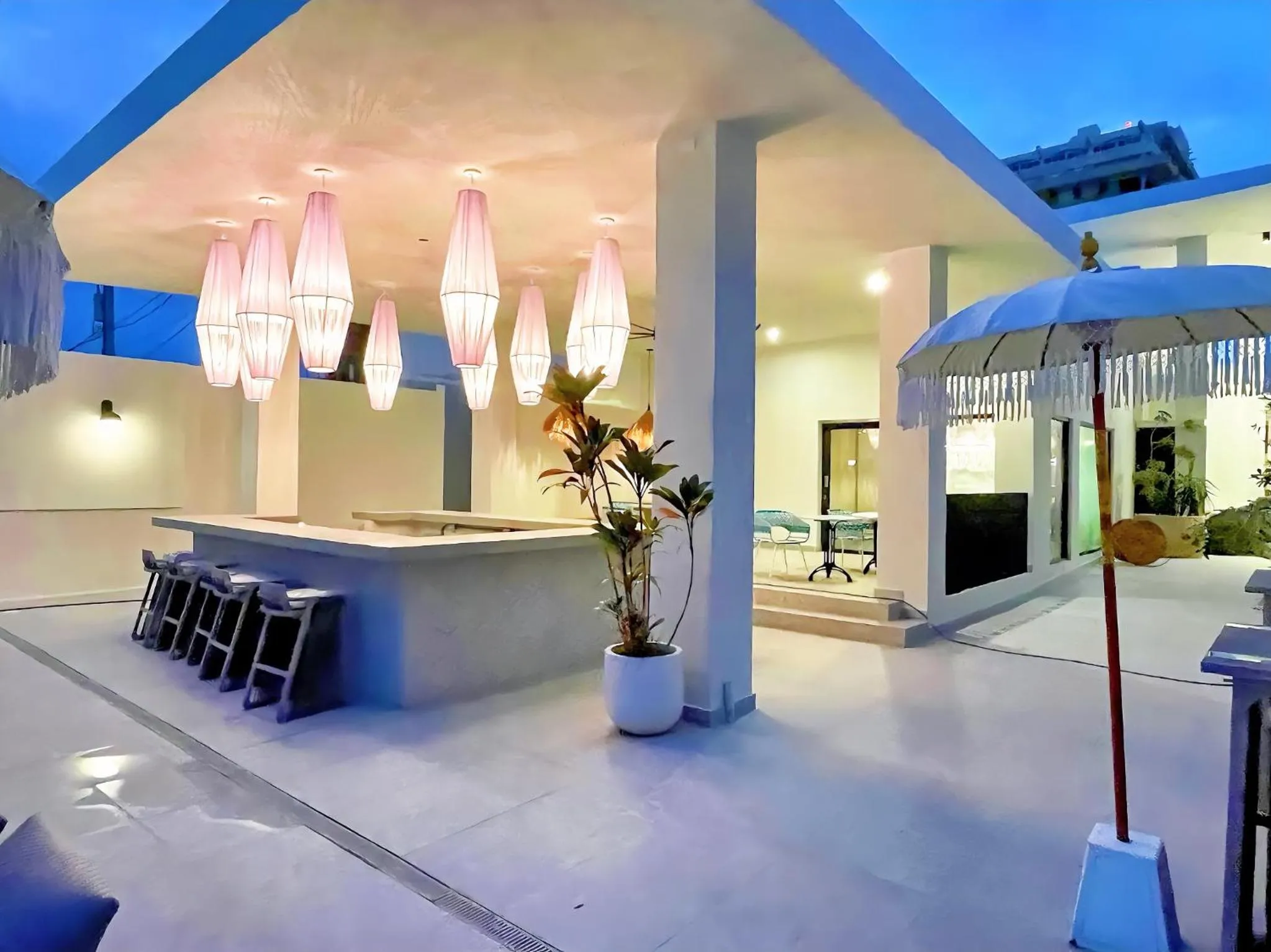 Lounge or bar in Bali Hotel Adults Only Isla Verde, a Trademark by Wyndham