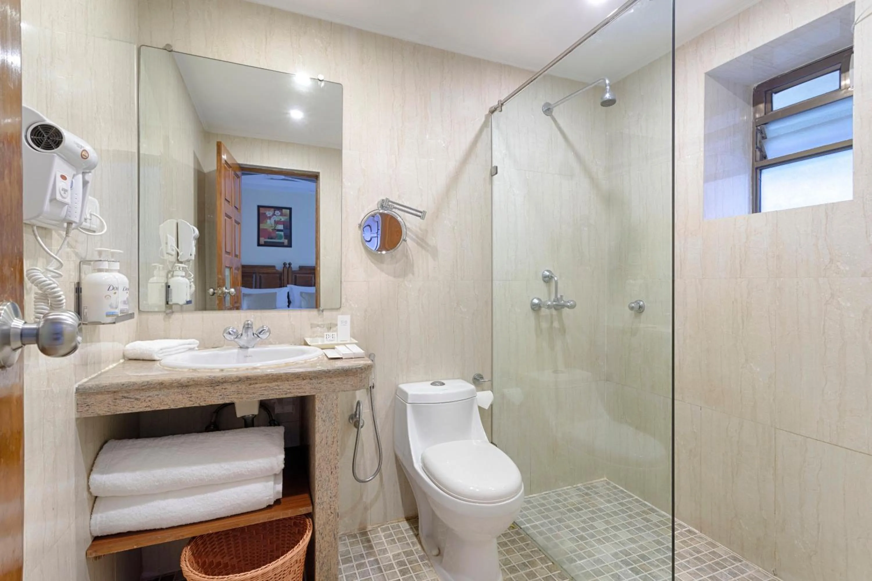 Bathroom in De Mandarin Beach Resort Suites & Villas, Candolim