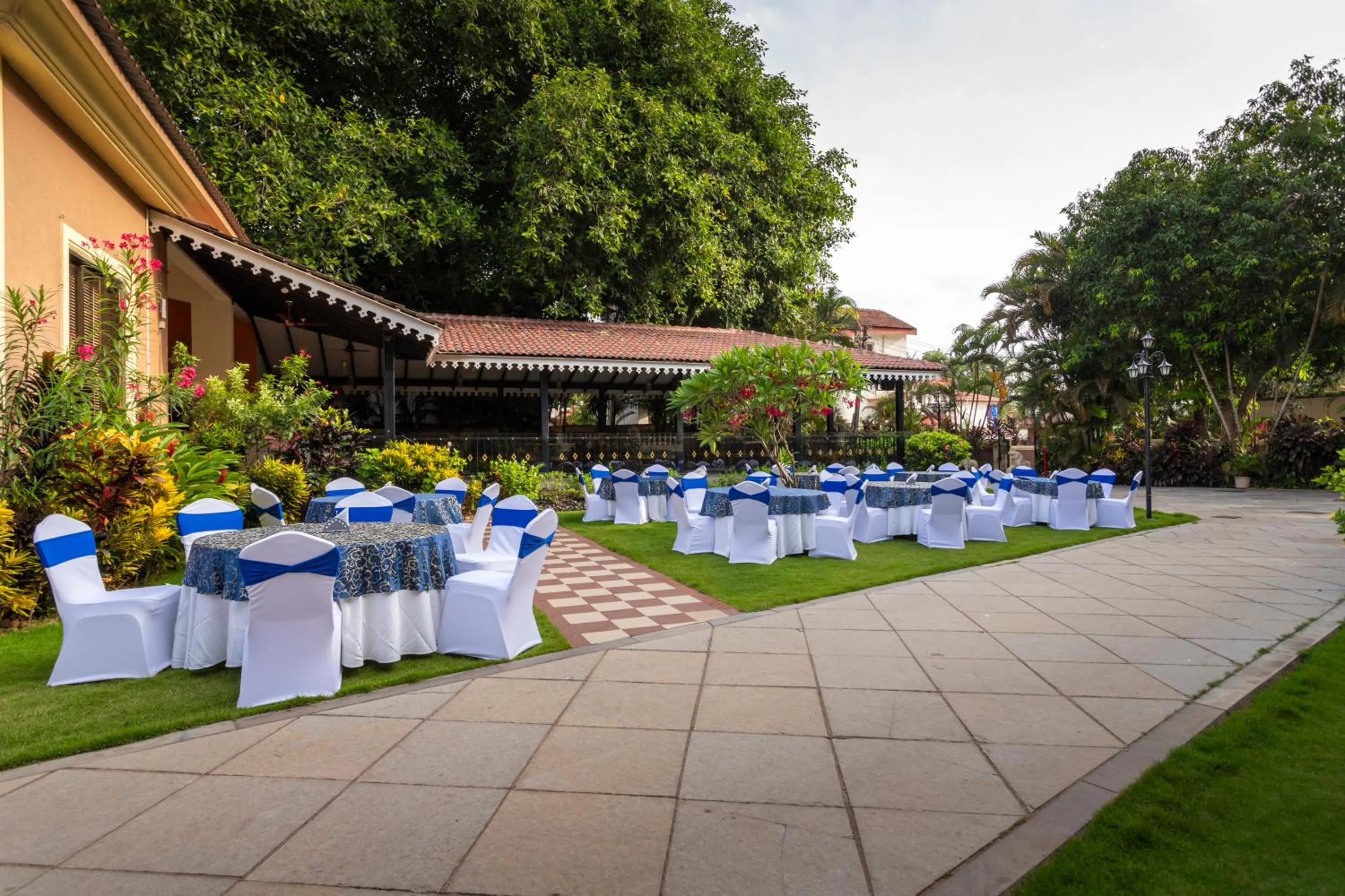 Banquet/Function facilities in De Mandarin Beach Resort Suites & Villas, Candolim