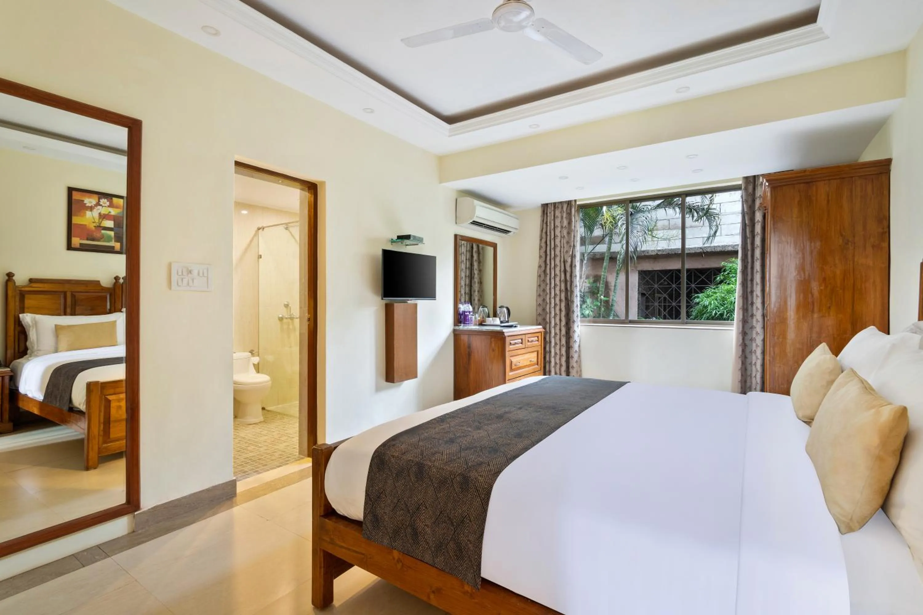 Bed in De Mandarin Beach Resort Suites & Villas, Candolim