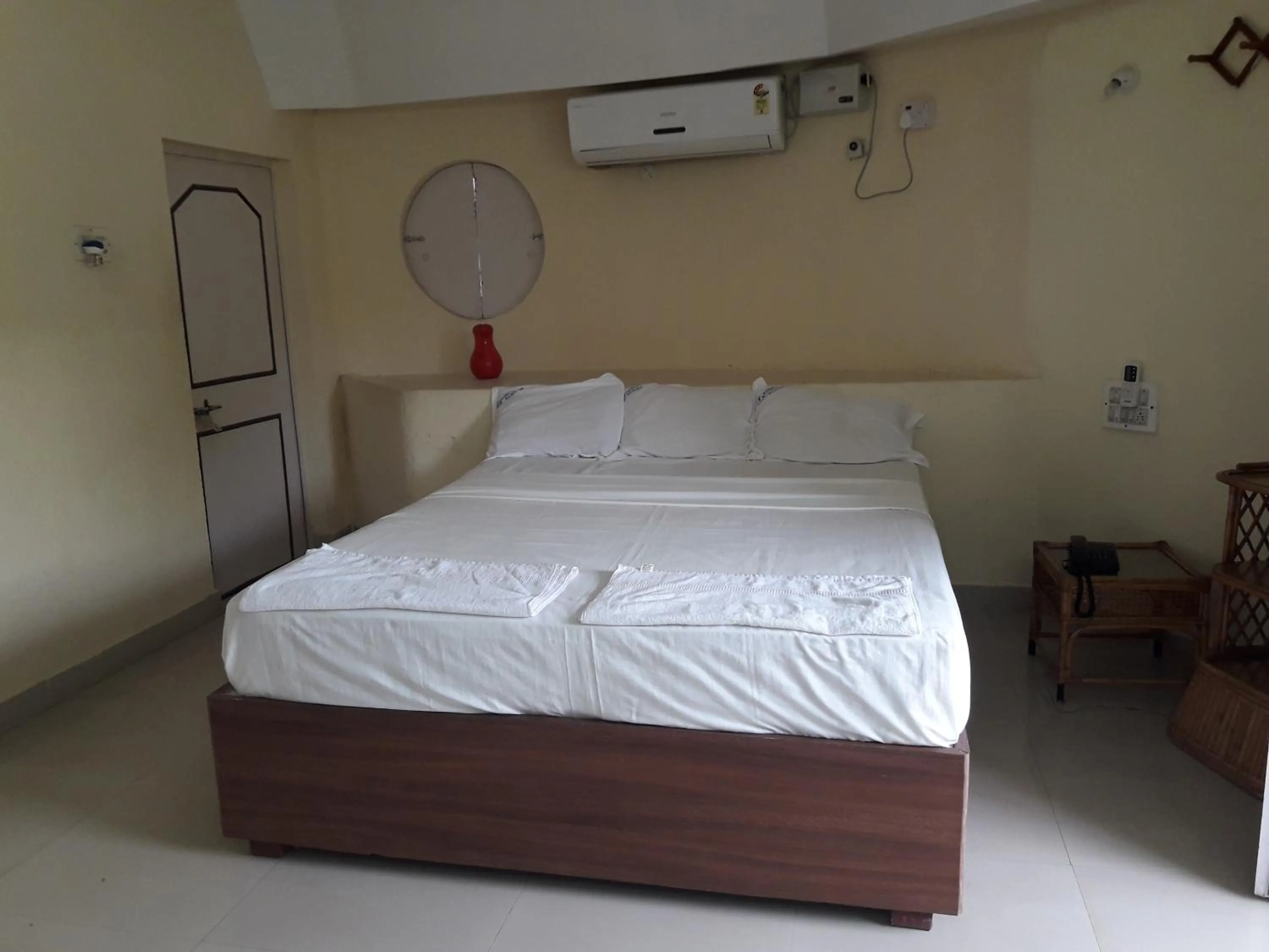 Bedroom in Kishkinda Heritage Resort