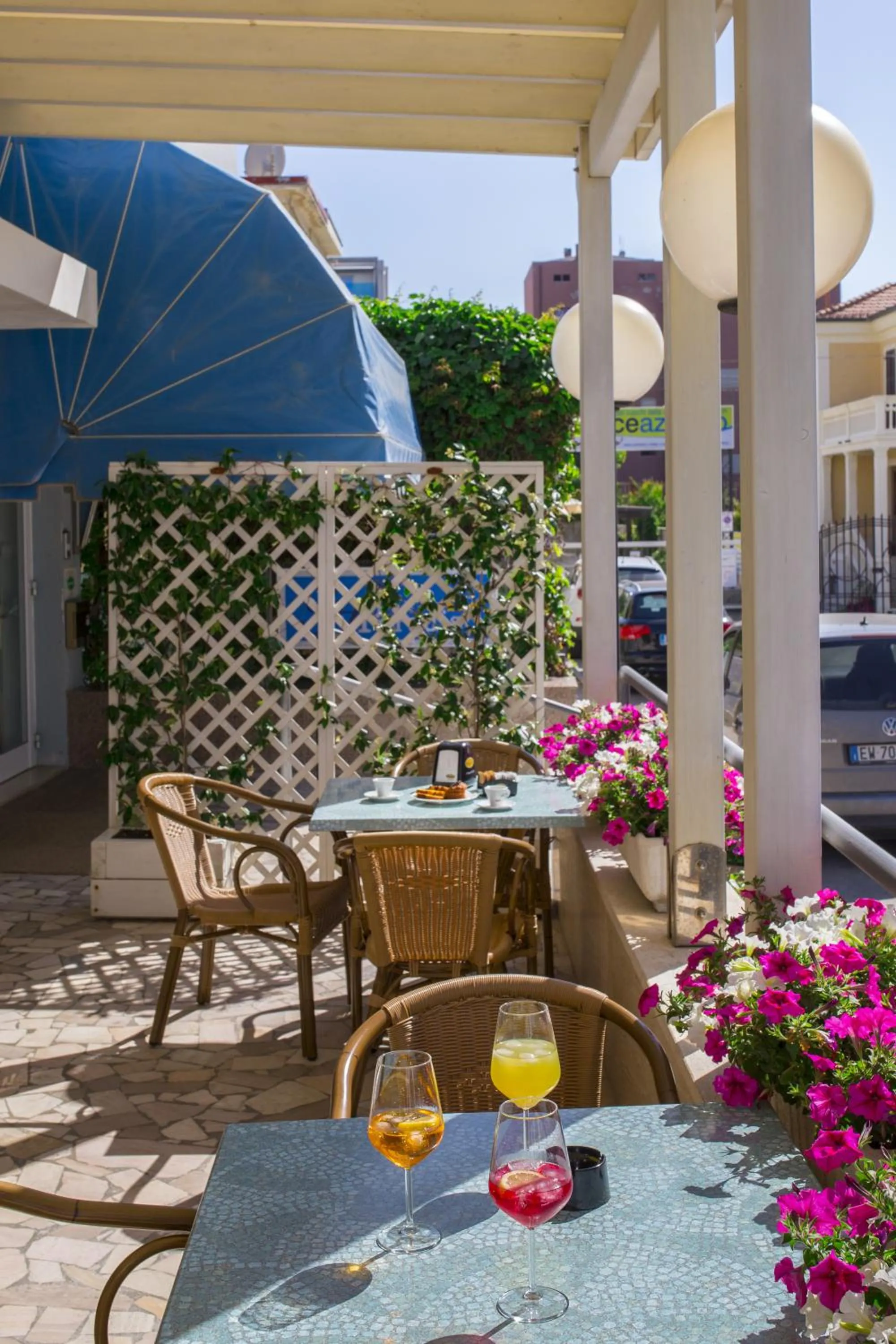 Facade/entrance in Hotel Paradiso