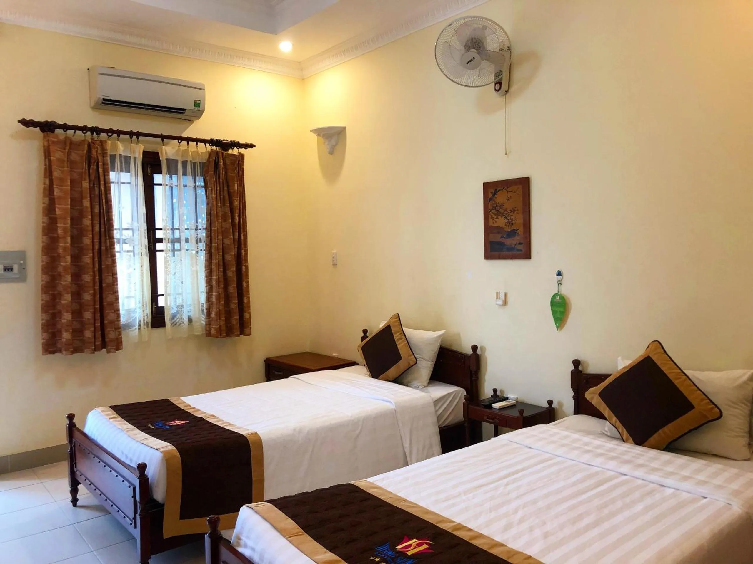 Photo of the whole room, Bed in Huong Sen 2 Vung Tau Hotel
