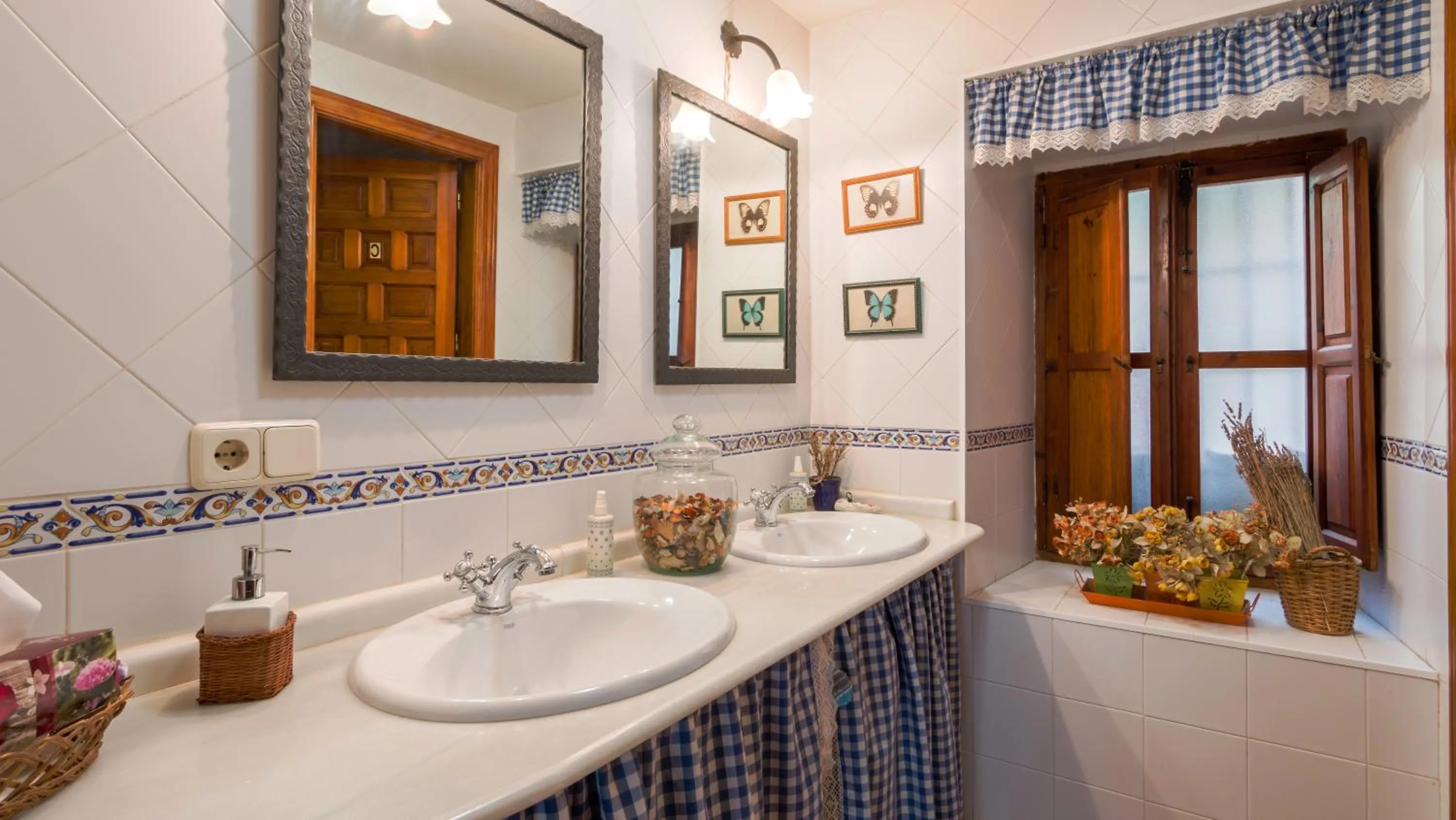 Area and facilities in La Caseria de Tito