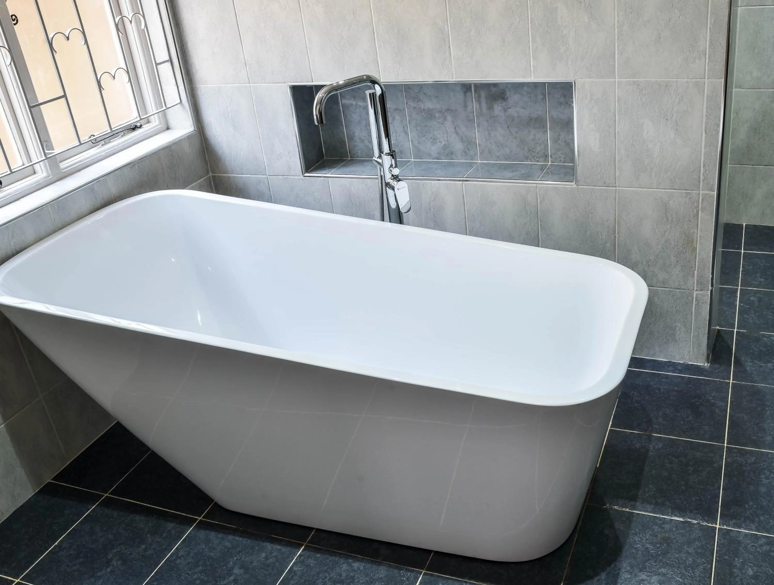 Bathroom in Kongoni House