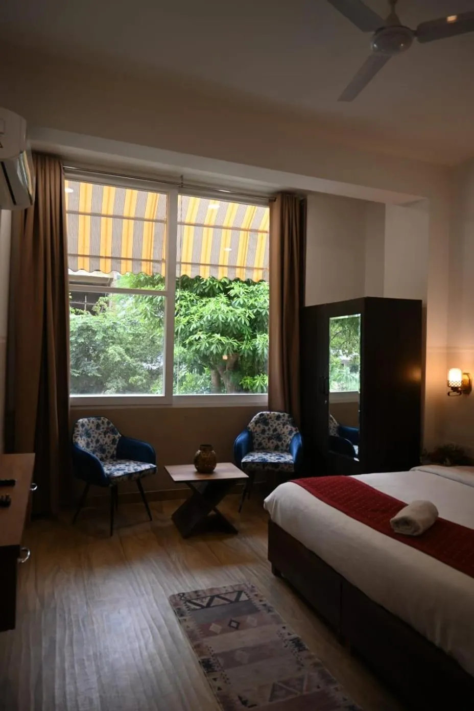 Bed in Saffron Inn - Expo India Mart