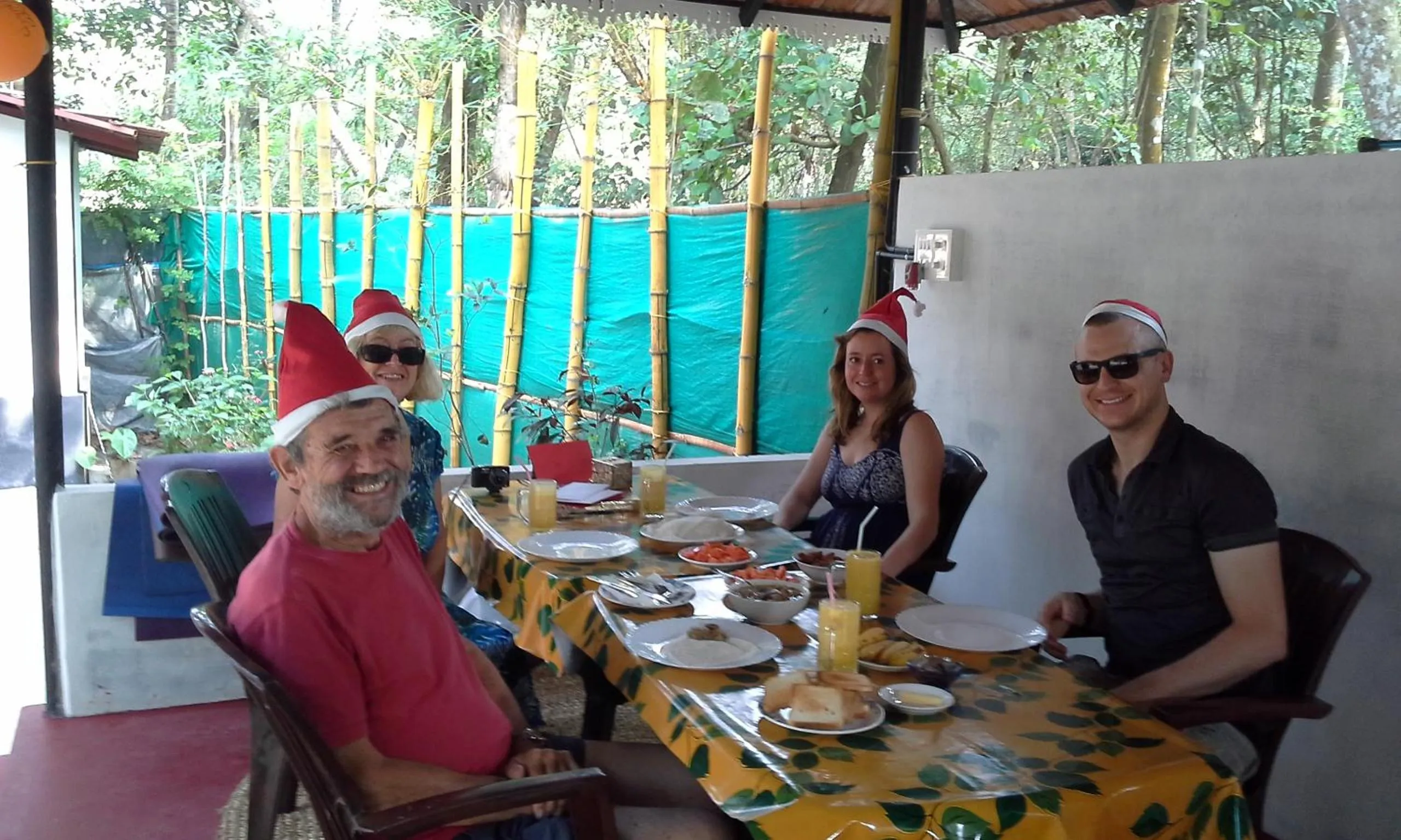 Restaurant/places to eat in Marari Beach House