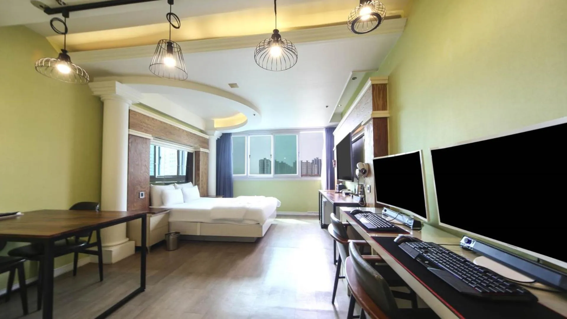 Bed in Hwamyeong Sky Hotel