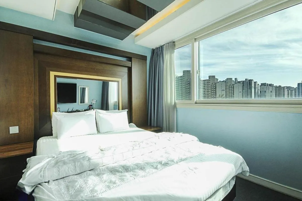 Bed in Hwamyeong Sky Hotel