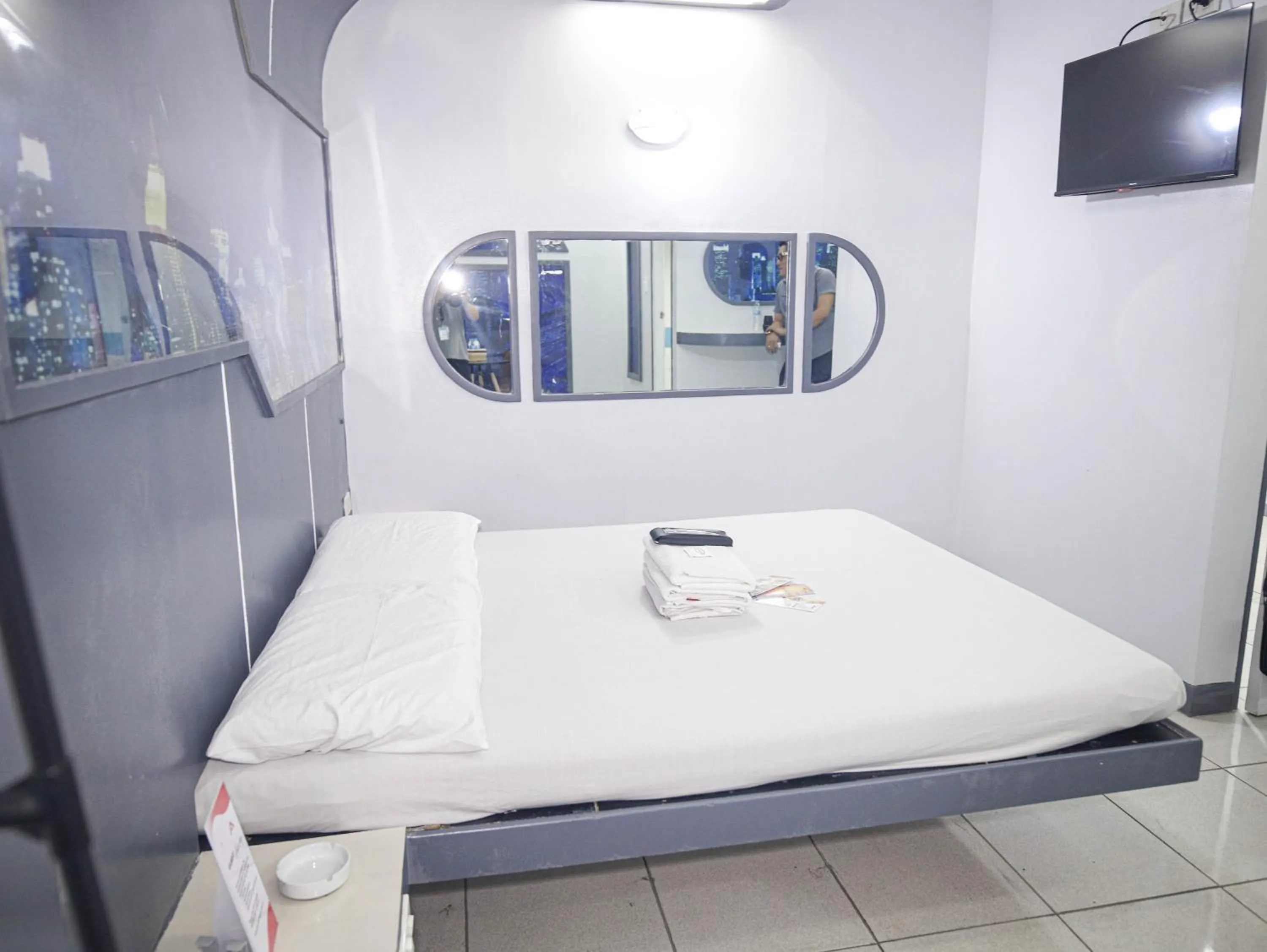 Bed in Astrotel Monumento