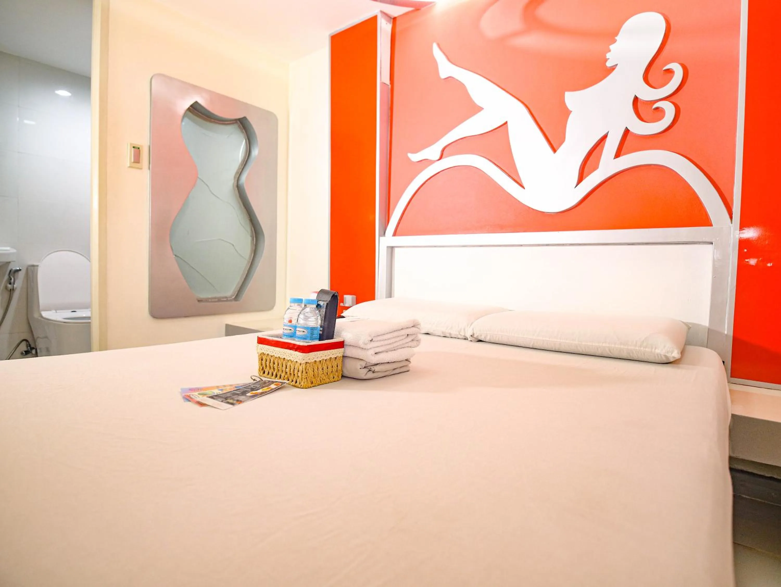 Bed in Astrotel Monumento