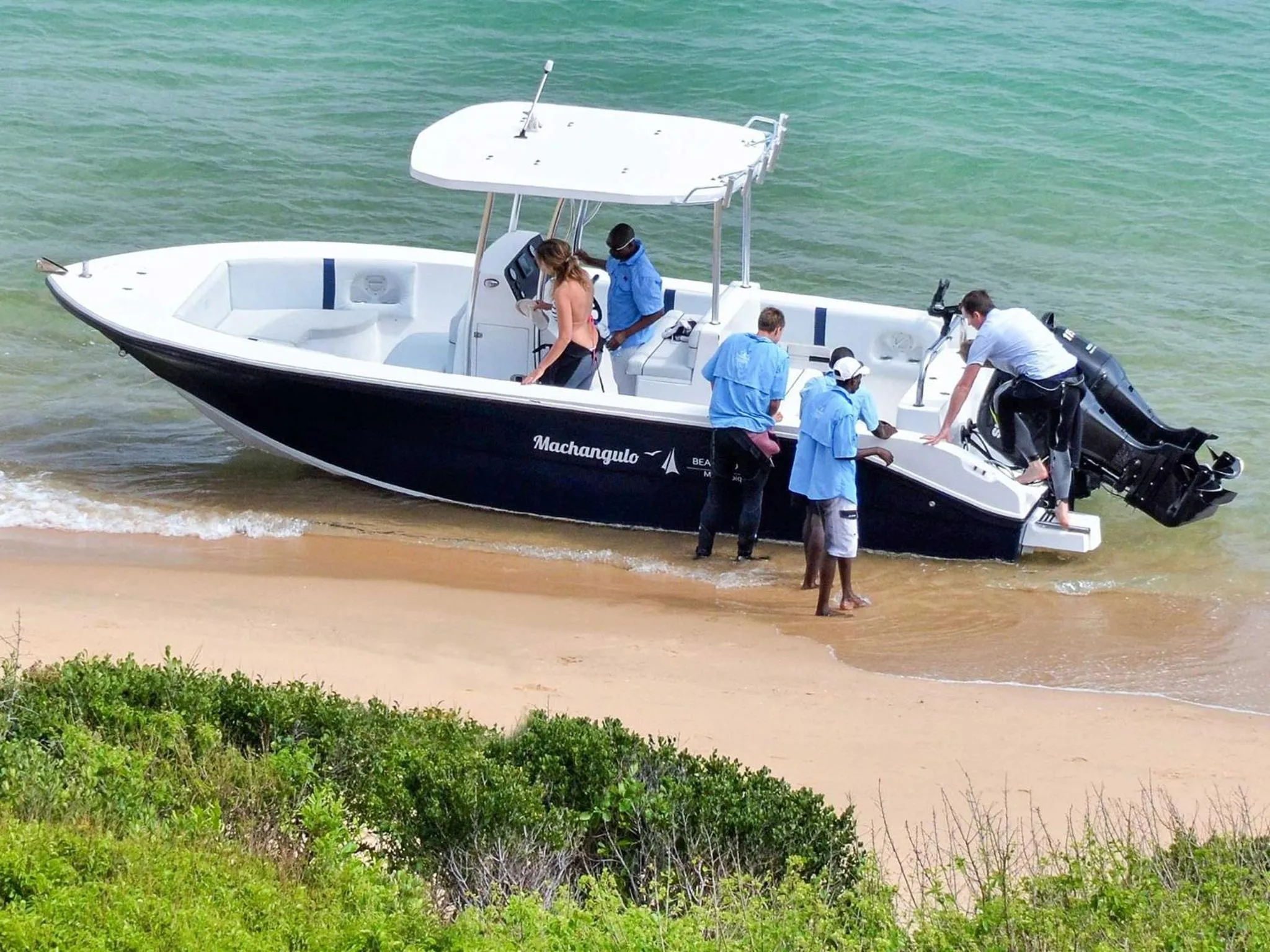 Diving in Machangulo Beach Lodge