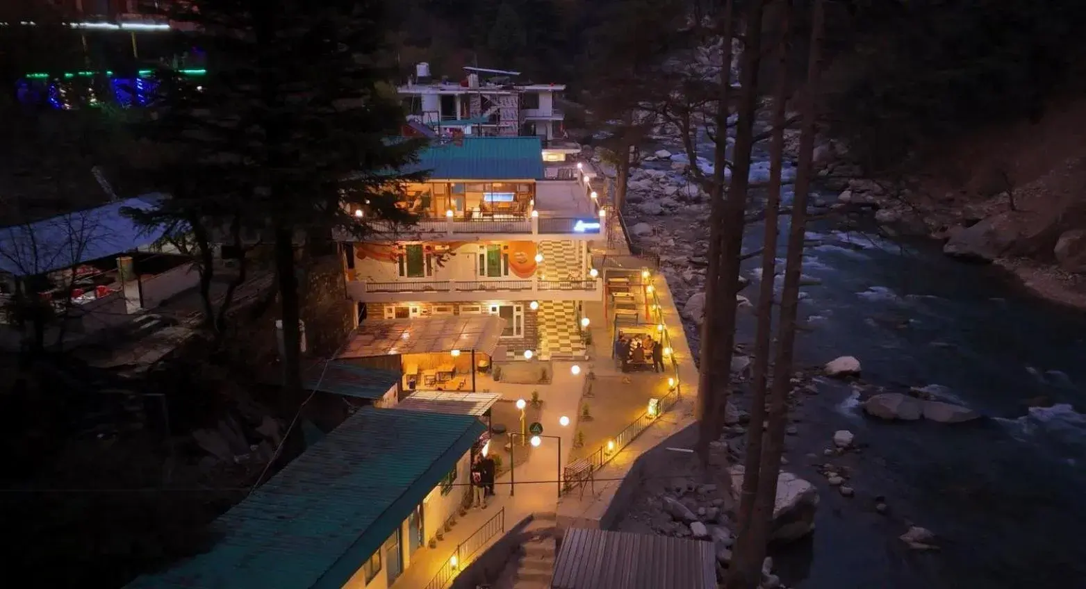 The Trippy Tribe Riverside Hostel Kasol The Trippy Tribe Riverside Hostel Kasol