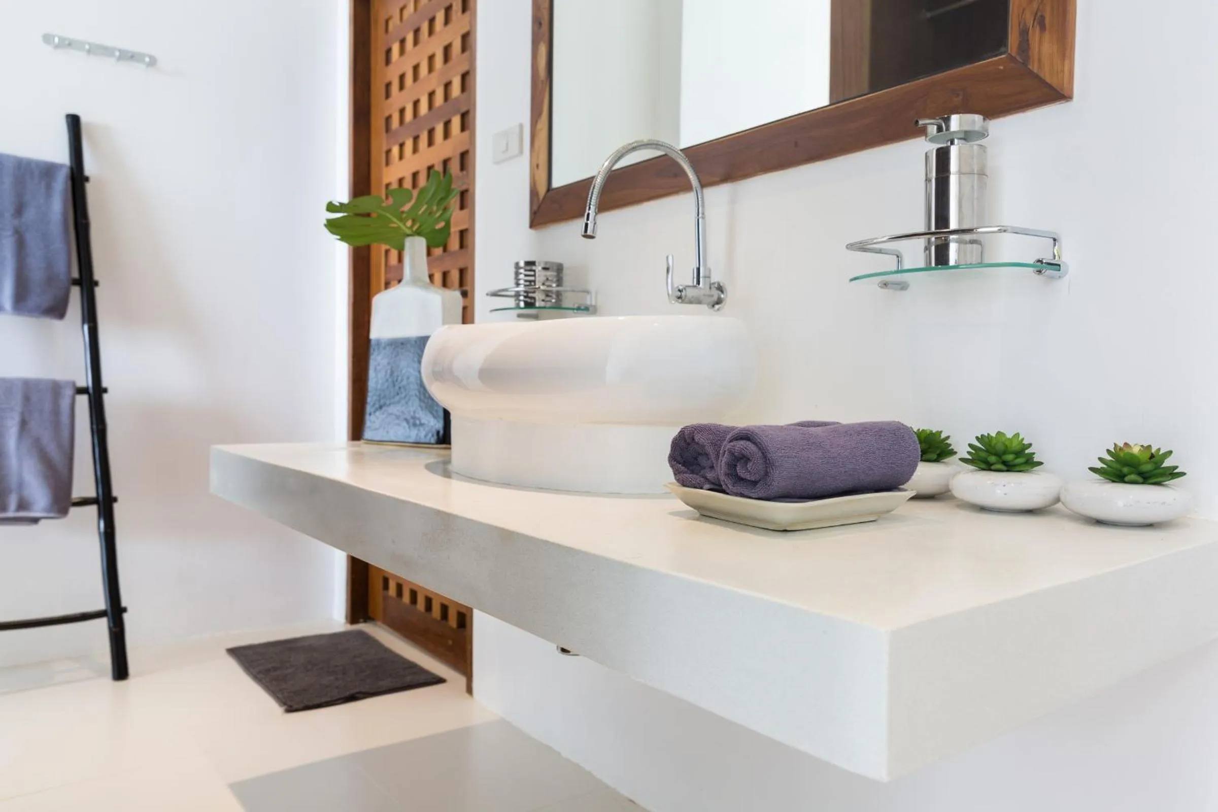 Bathroom in Villa Jaliza - Chaweng Noi