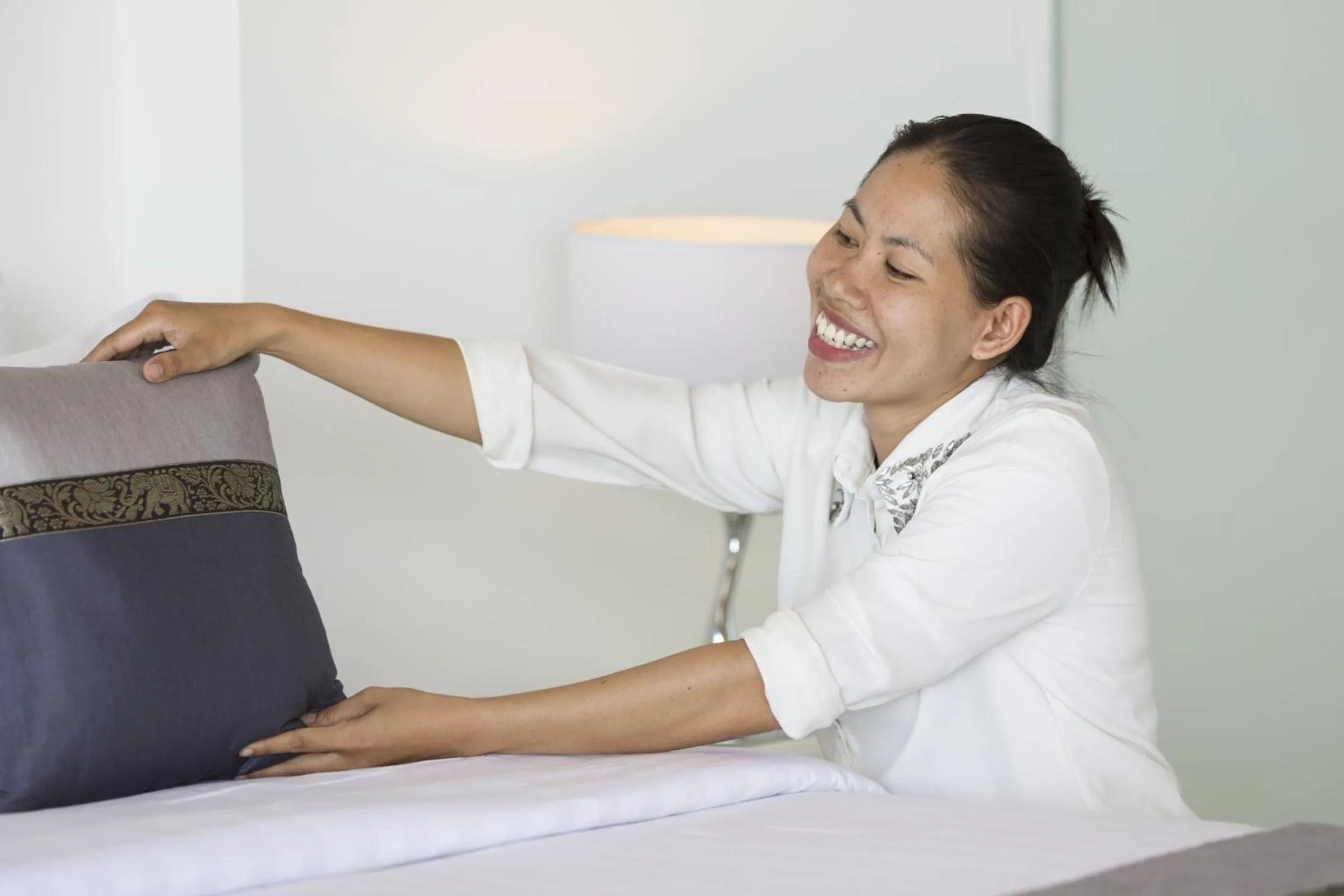 Staff, Bed in Villa Jaliza - Chaweng Noi