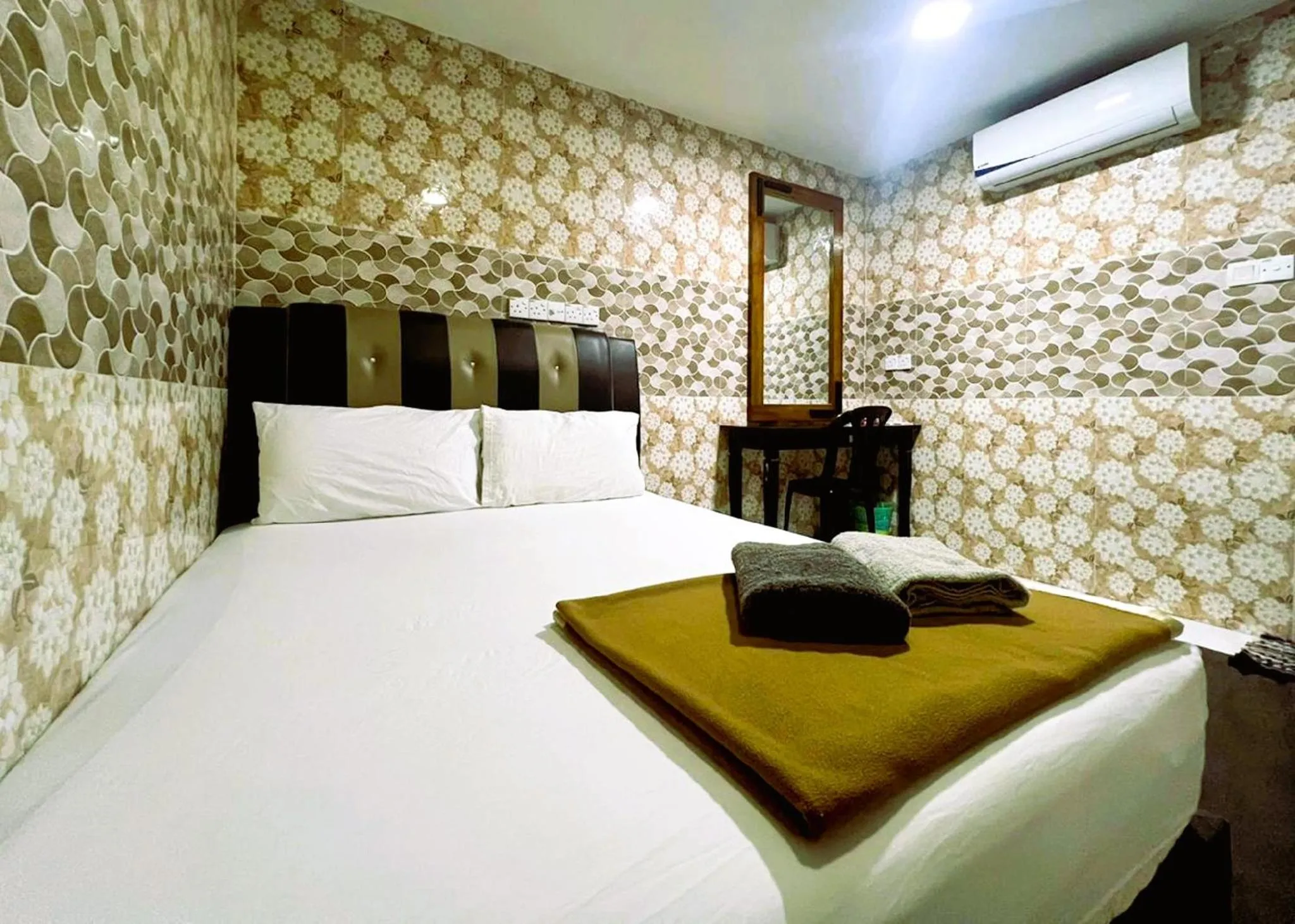 Bed in ARK Taman Melawati Hotel