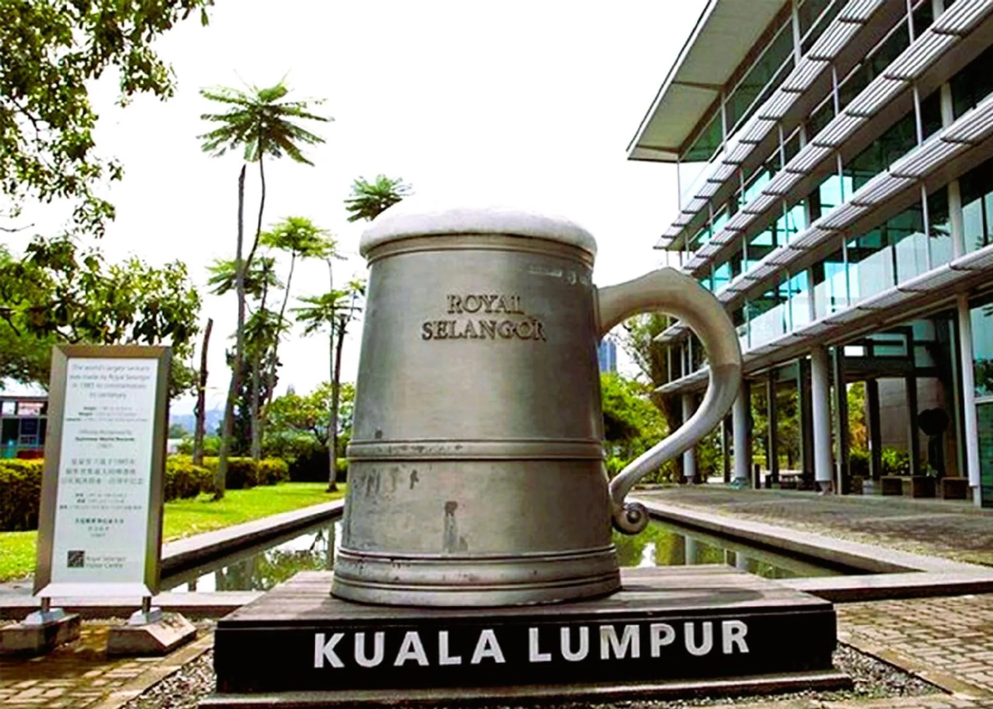 Nearby landmark in ARK Taman Melawati Hotel