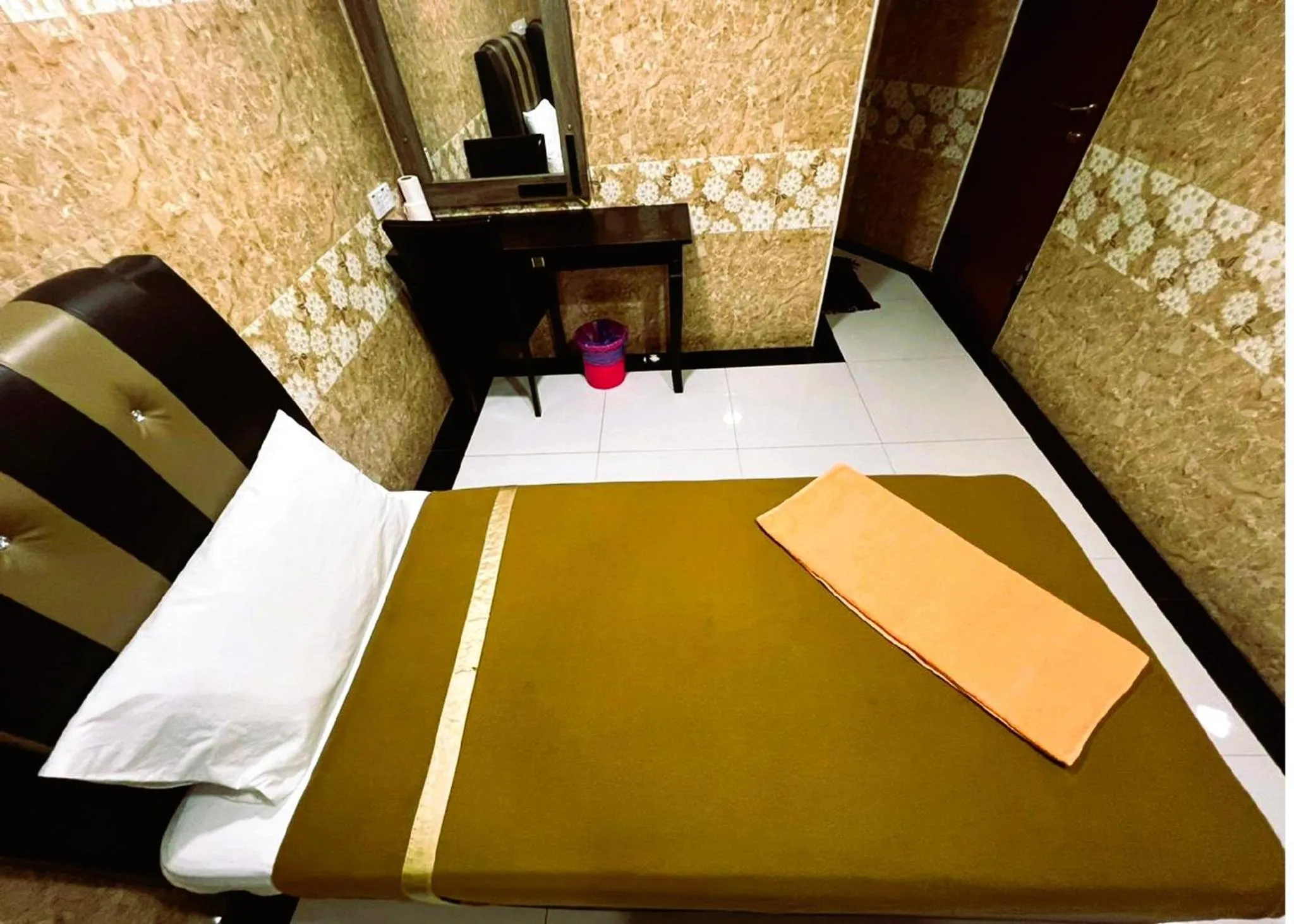 Bed in ARK Taman Melawati Hotel