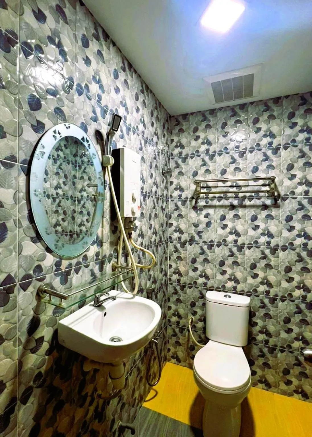 Bathroom in ARK Taman Melawati Hotel