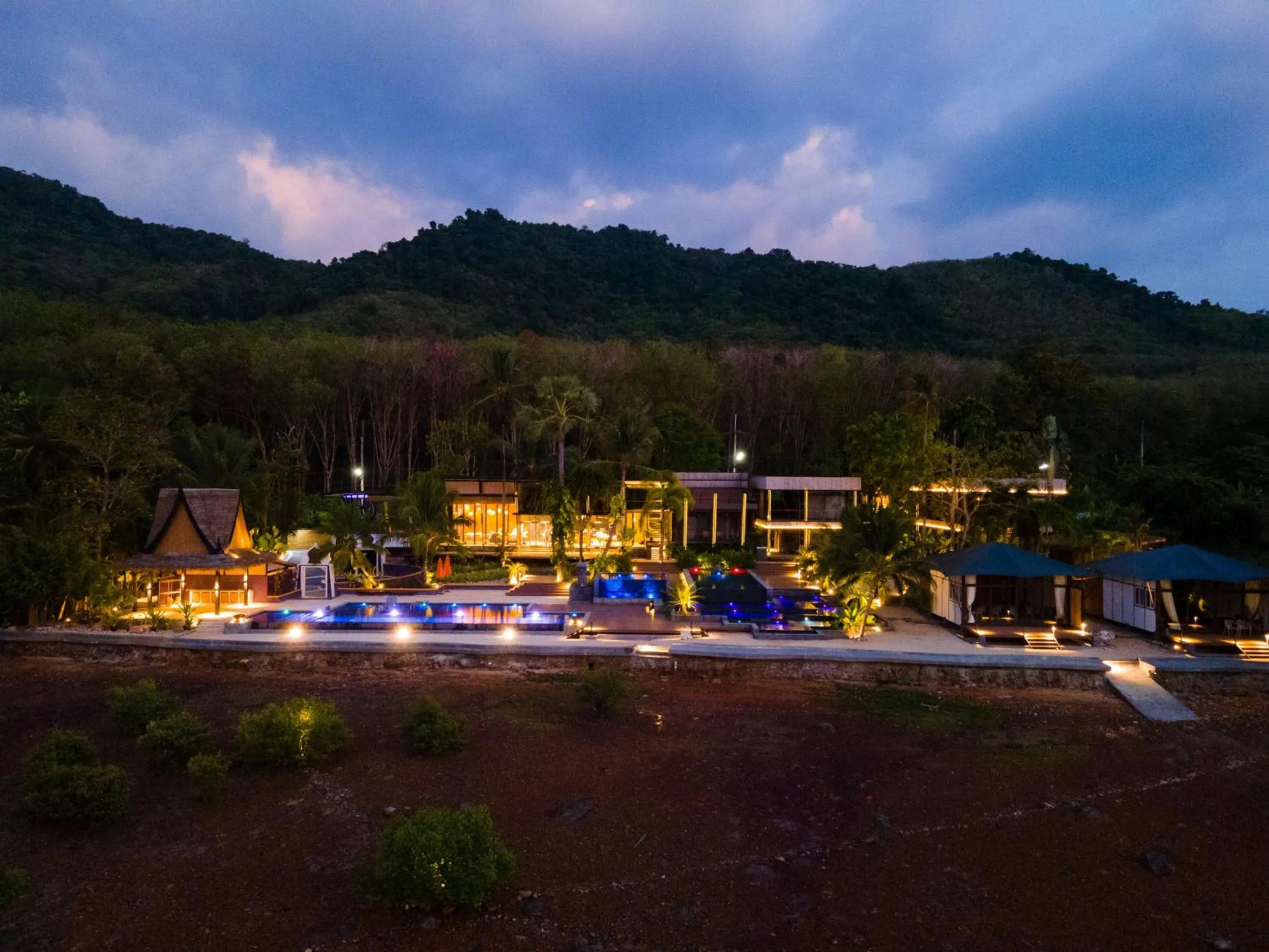 Property building in Big Sun Residences By iRETREAT