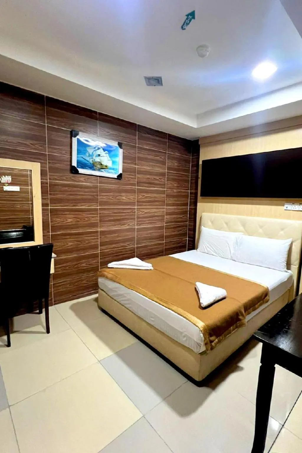 Property building, Bed in ARK Hotel Taman Samudra