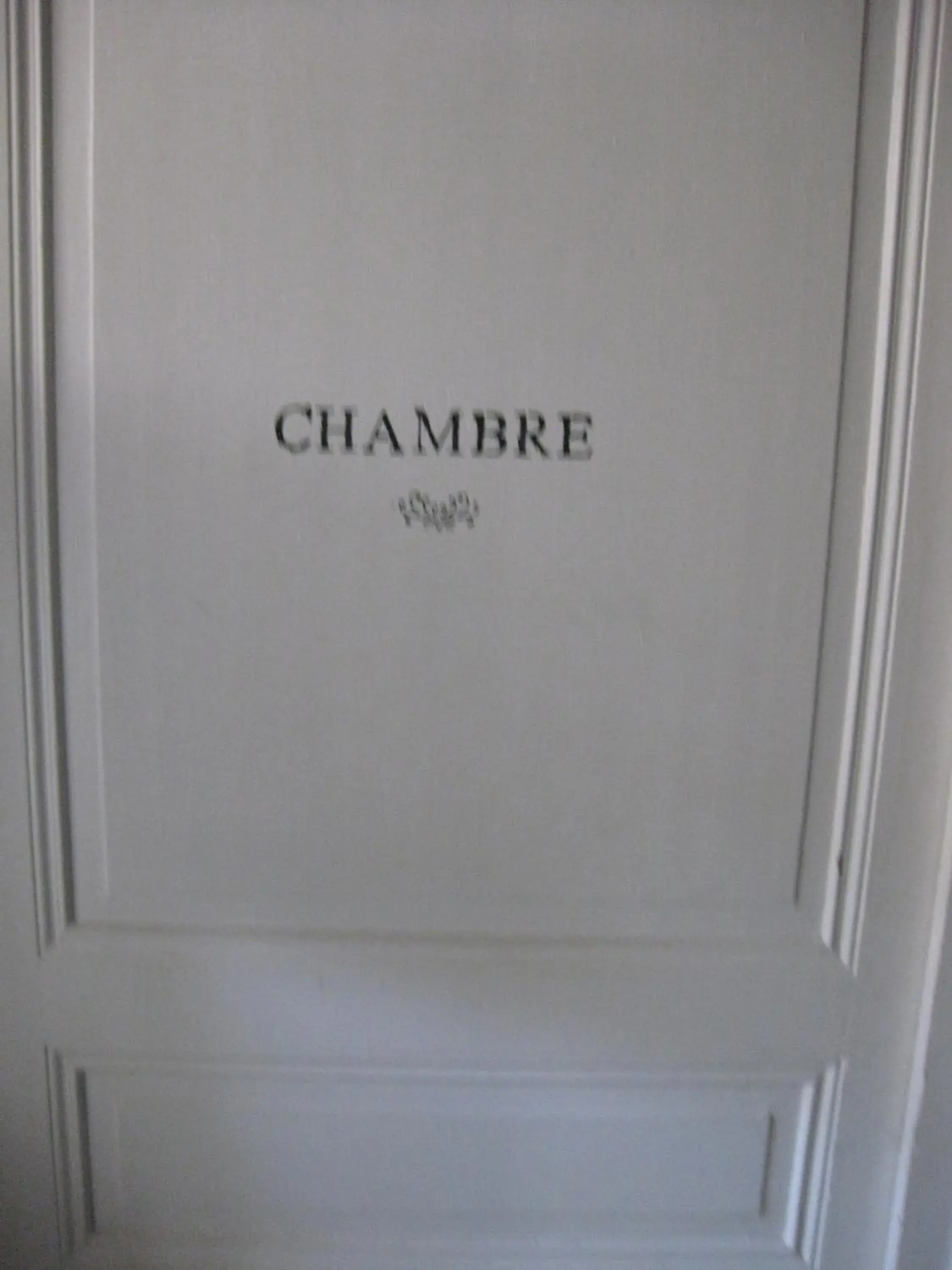 Triple Room with Bathroom in Le Petit Cochon chambre d` hotes Triple Room with Bathroom in Le Petit Cochon chambre d` hotes