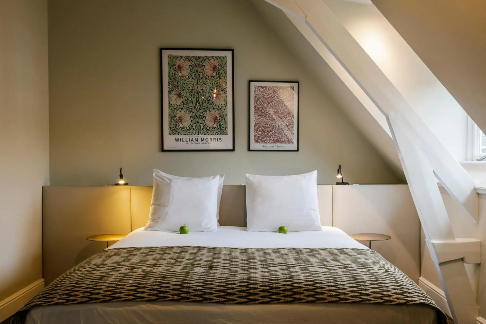 Bed in Hotel Bloemendaal by BHC