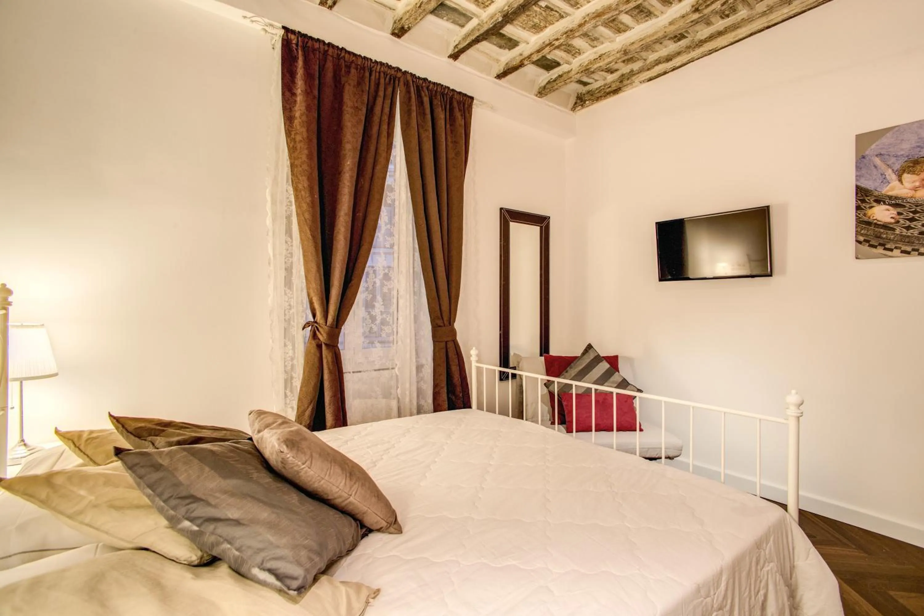 TV and multimedia, Bed in Orso Luxury Apartment