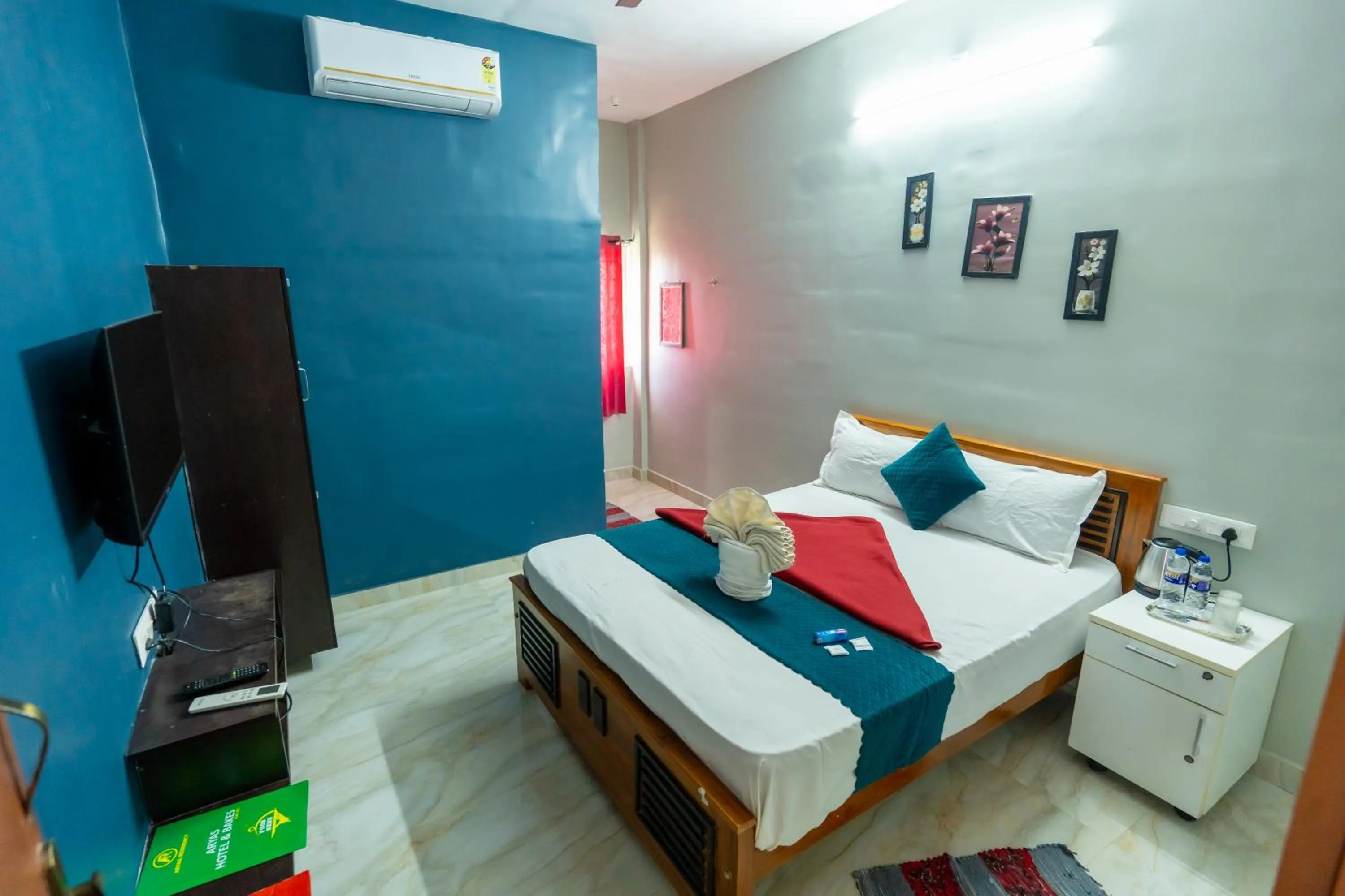 Photo of the whole room, Bed in Aryas Residency- Near Isha Foundation Coimbatore & Karunya University